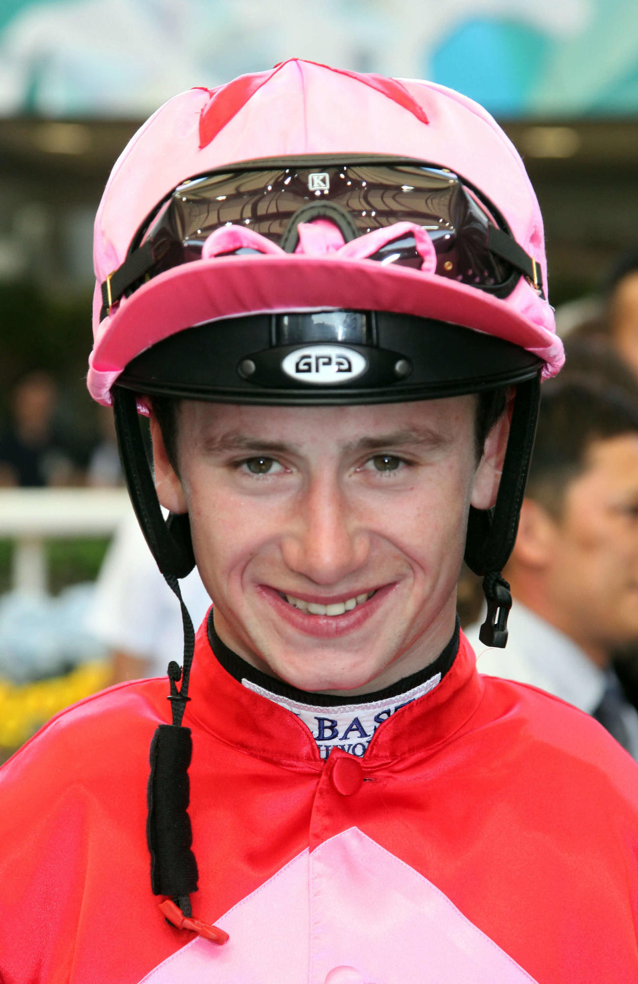 ジアヴェロットに騎乗するオイシン・マーフィー騎手（（C）The Hong Kong Jockey Club）