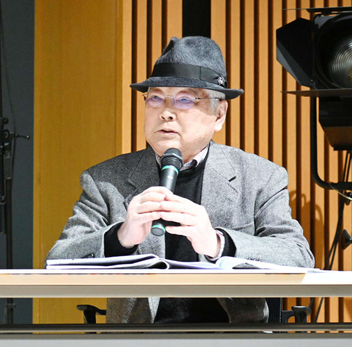 坂口正大元調教師（2024年1月8日撮影）