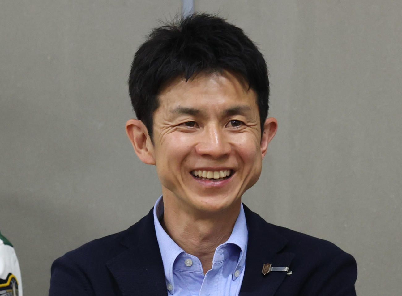 高橋亮調教師（24年6月8日撮影）