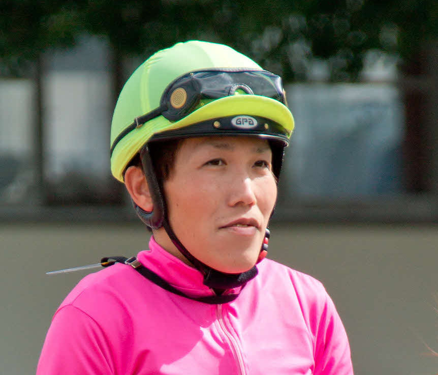 13日、園田競馬場で調教中に落馬して死亡した松本幸祐騎手