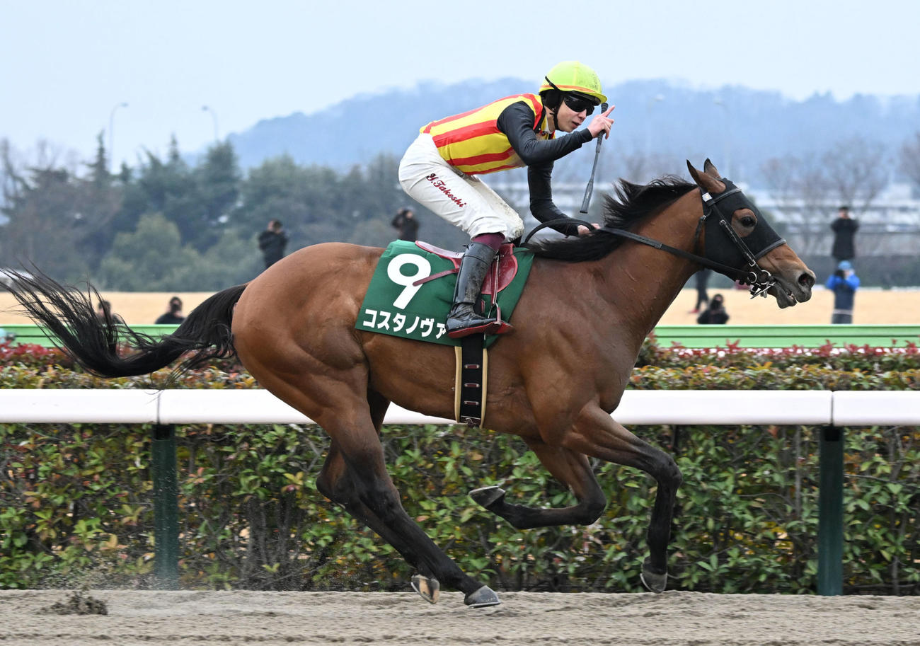 根岸Sを制したコスタノヴァと横山武騎手（撮影・千葉一成）