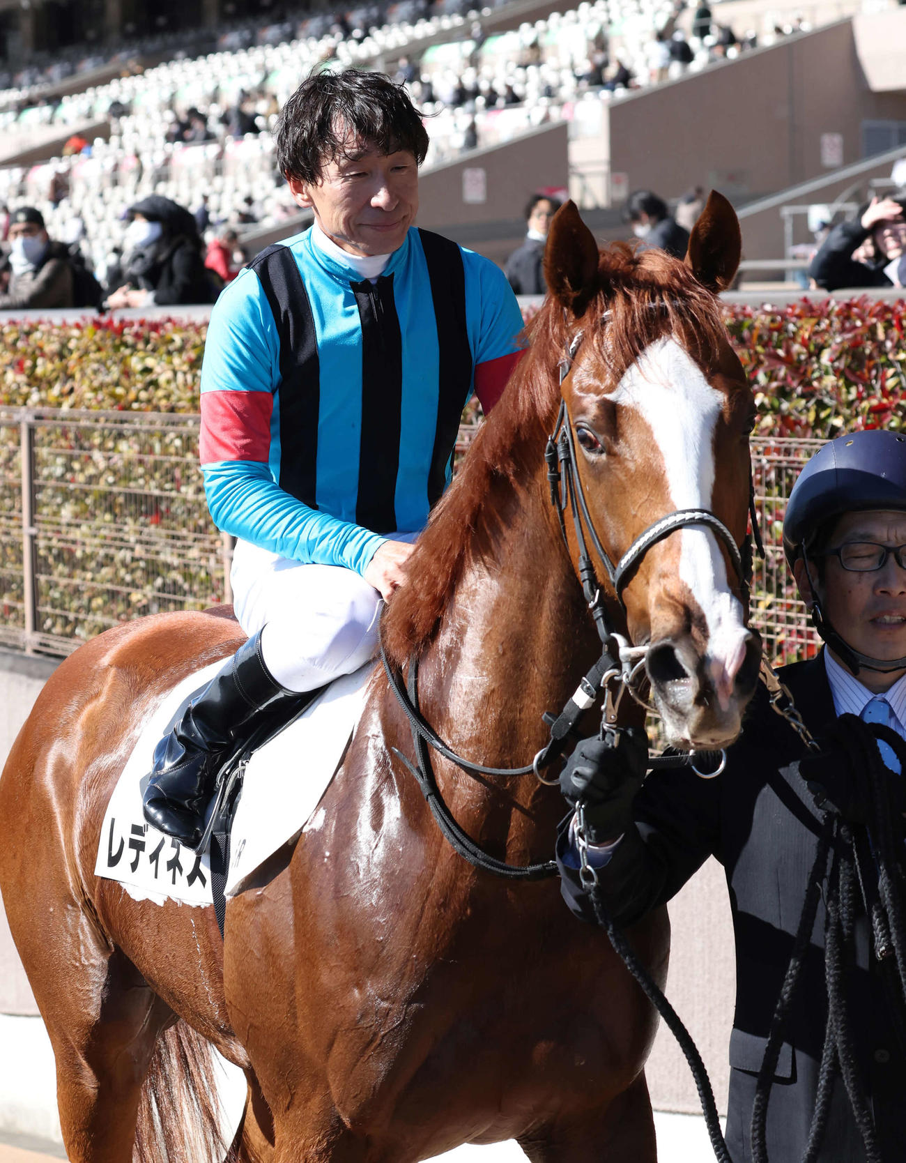 東京5R、3歳新馬戦を制したレディネスと横山典騎手（撮影・丹羽敏通）
