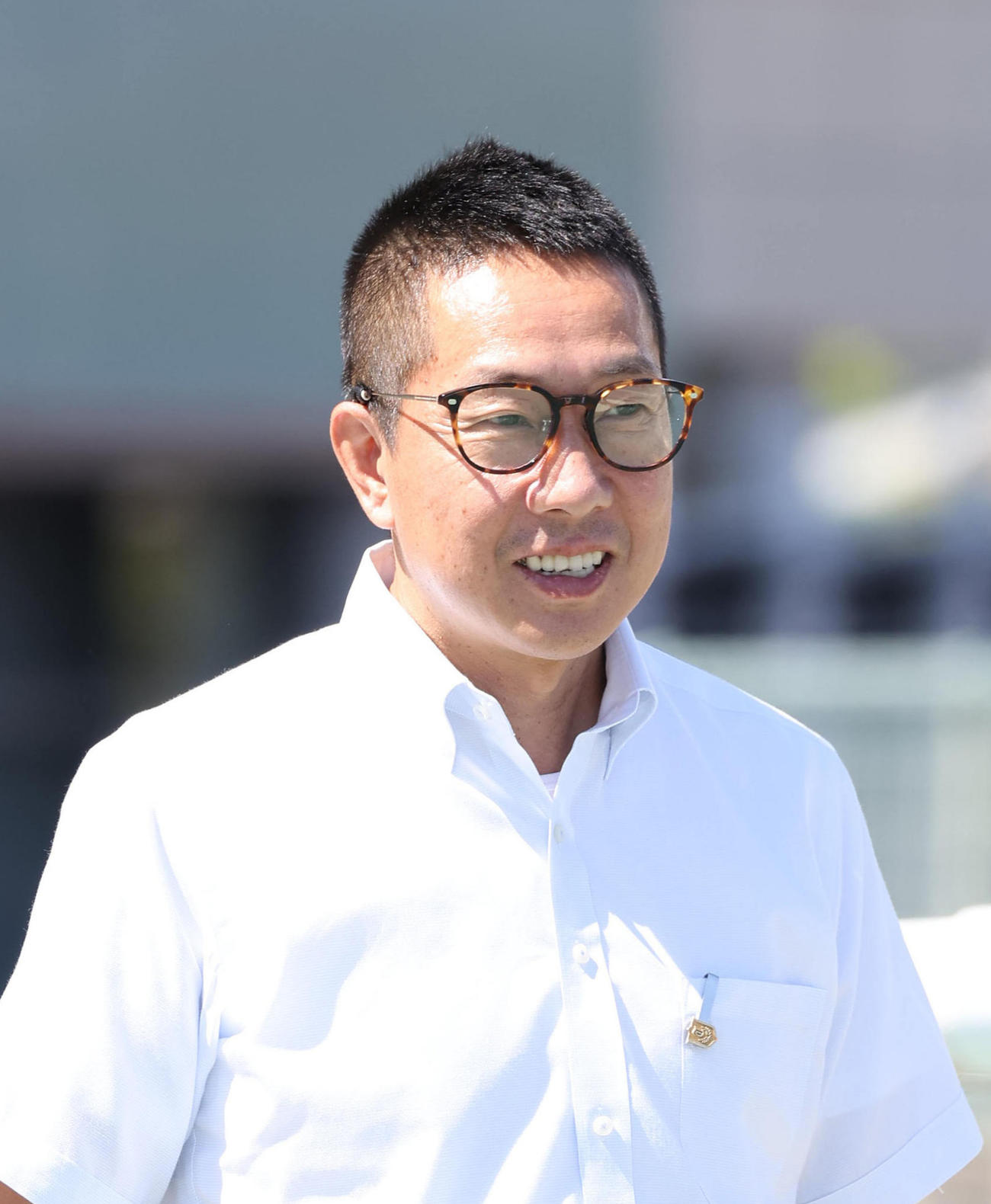 村山明調教師（2023年9月16日撮影）