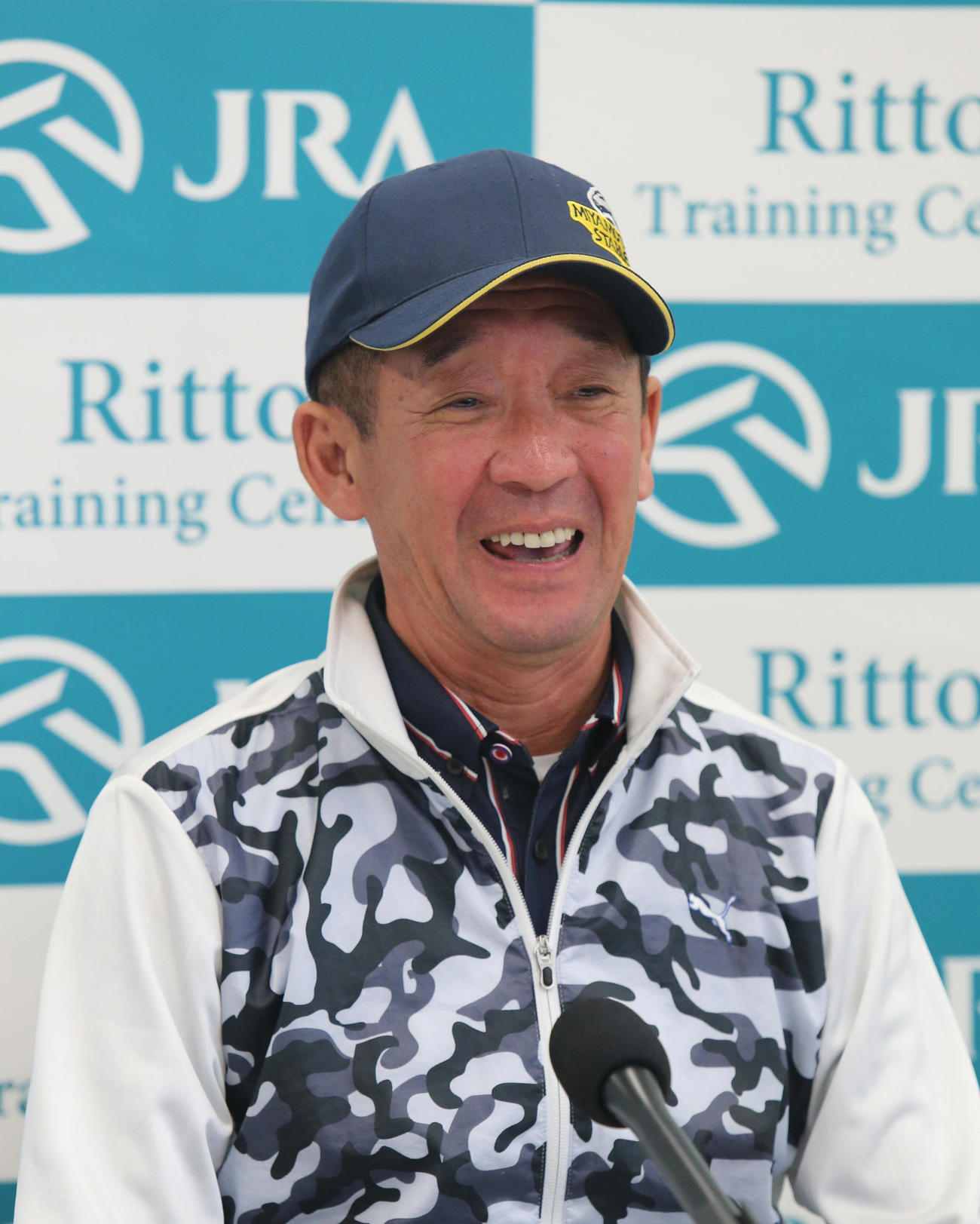 宮本博調教師（18年4月撮影）
