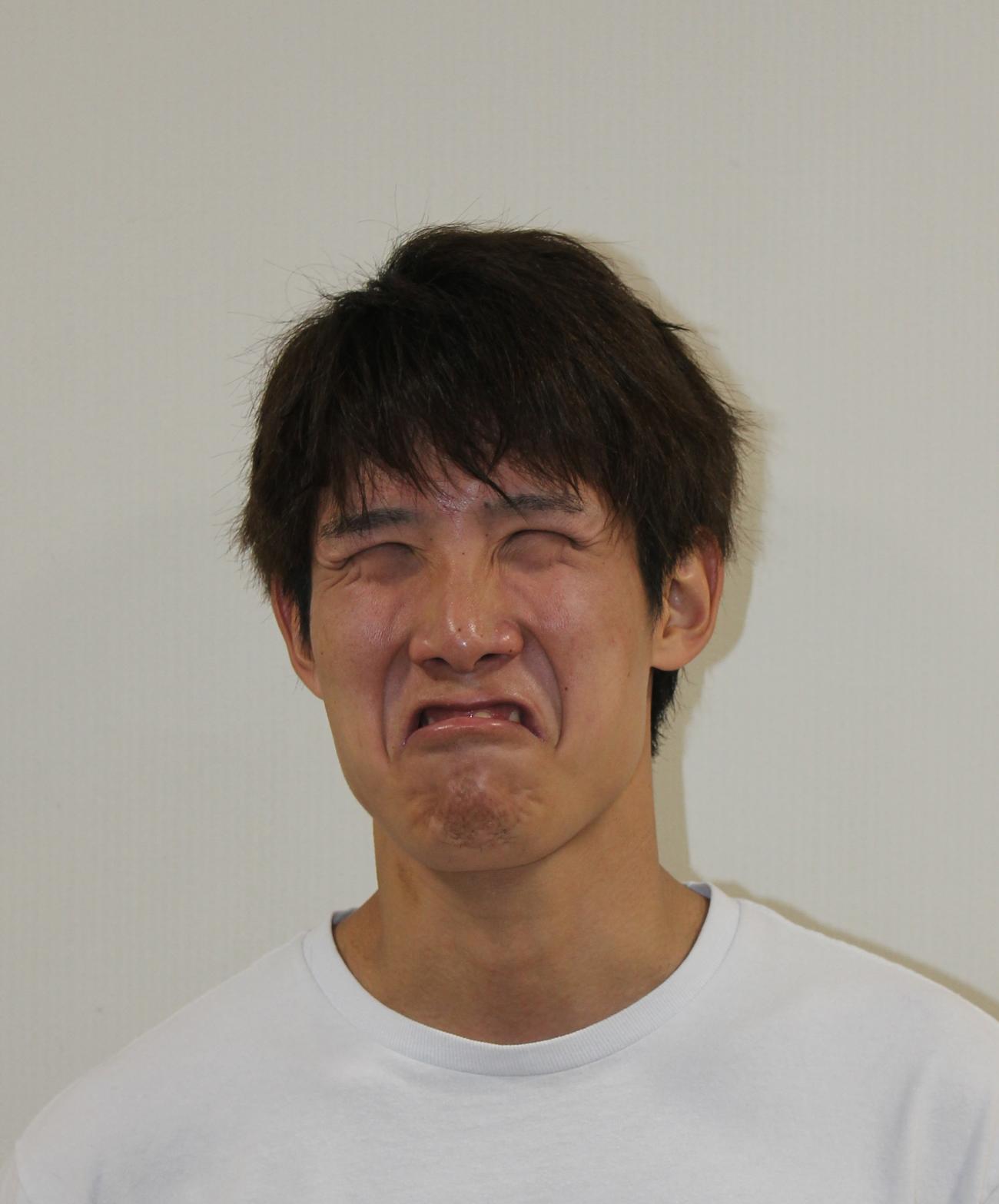 変顔の妹尾浩一朗