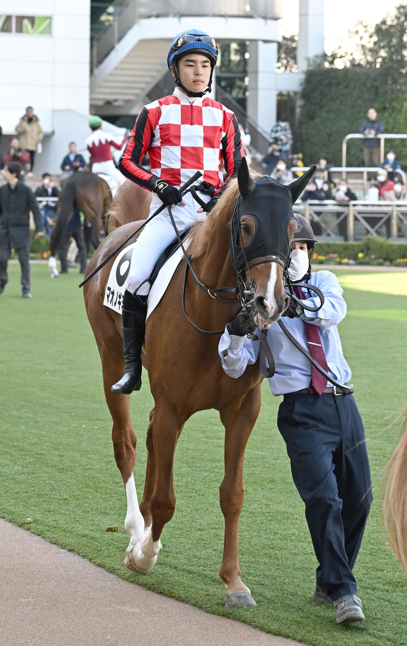中山1R、3歳未勝利戦にマオノギミックで臨む上里騎手（撮影・千葉一成）