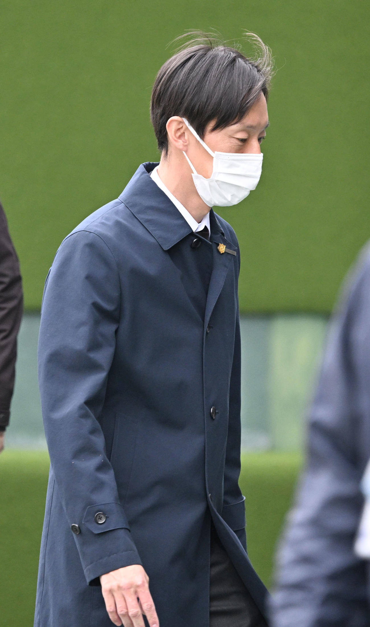 中山4R、3歳牝馬限定の未勝利戦でミスパナギアで初出走を終えた浅利師（撮影・千葉一成）