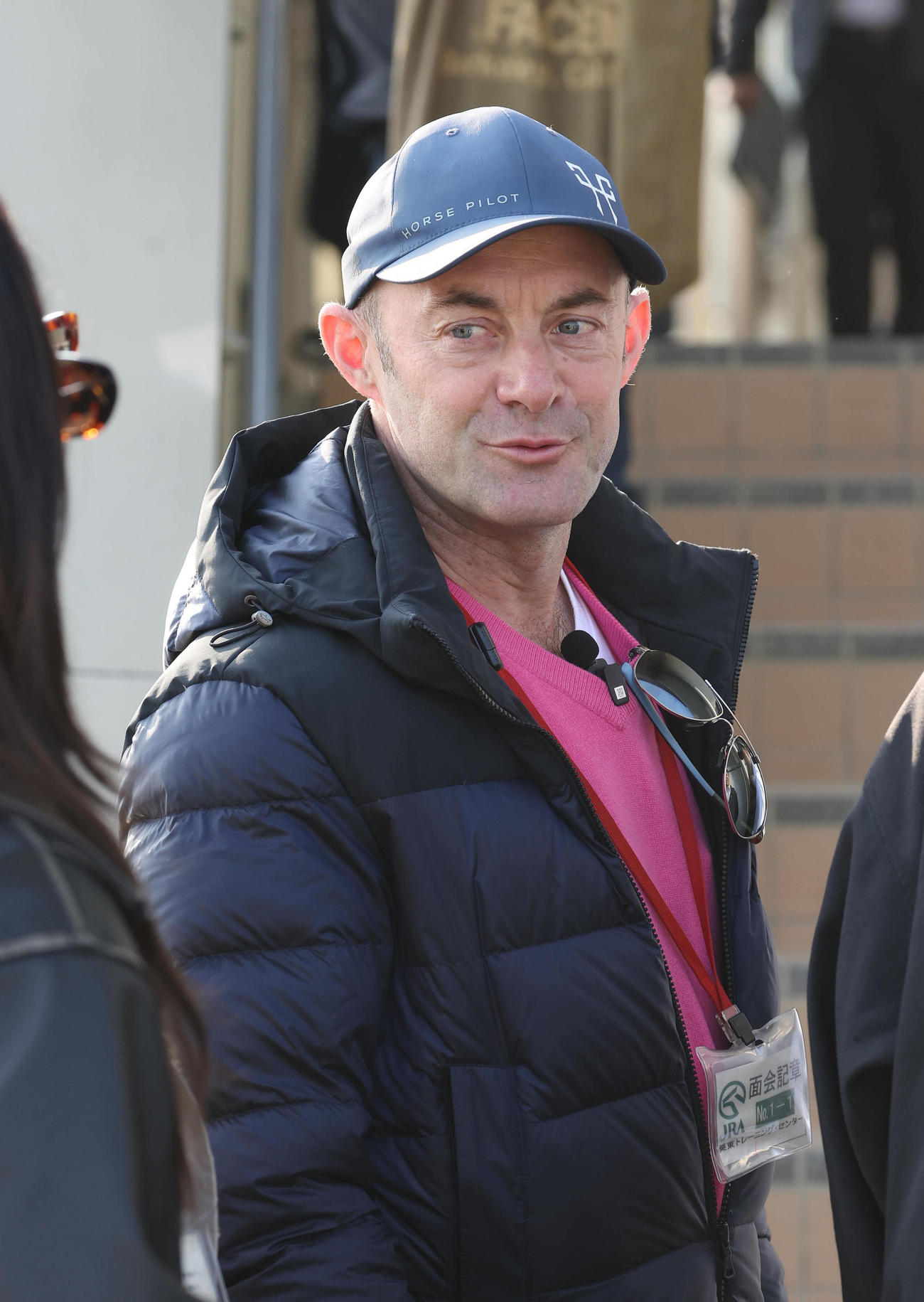栗東トレセンに来場したペリエ元騎手（撮影・白石智彦）