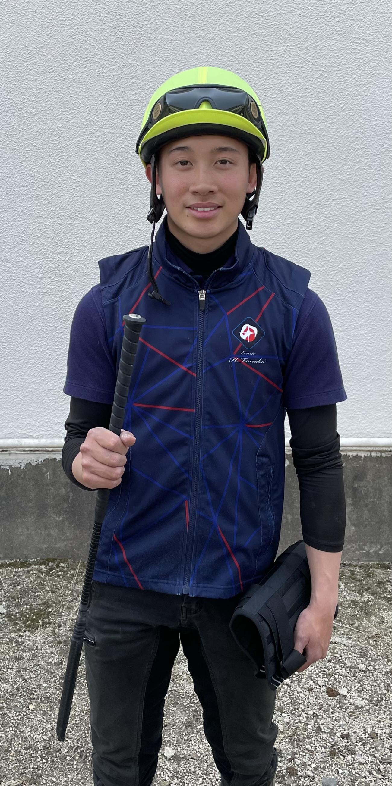 今週から競馬に復帰予定のルーキー・舟山瑠泉騎手（撮影・深田雄智）