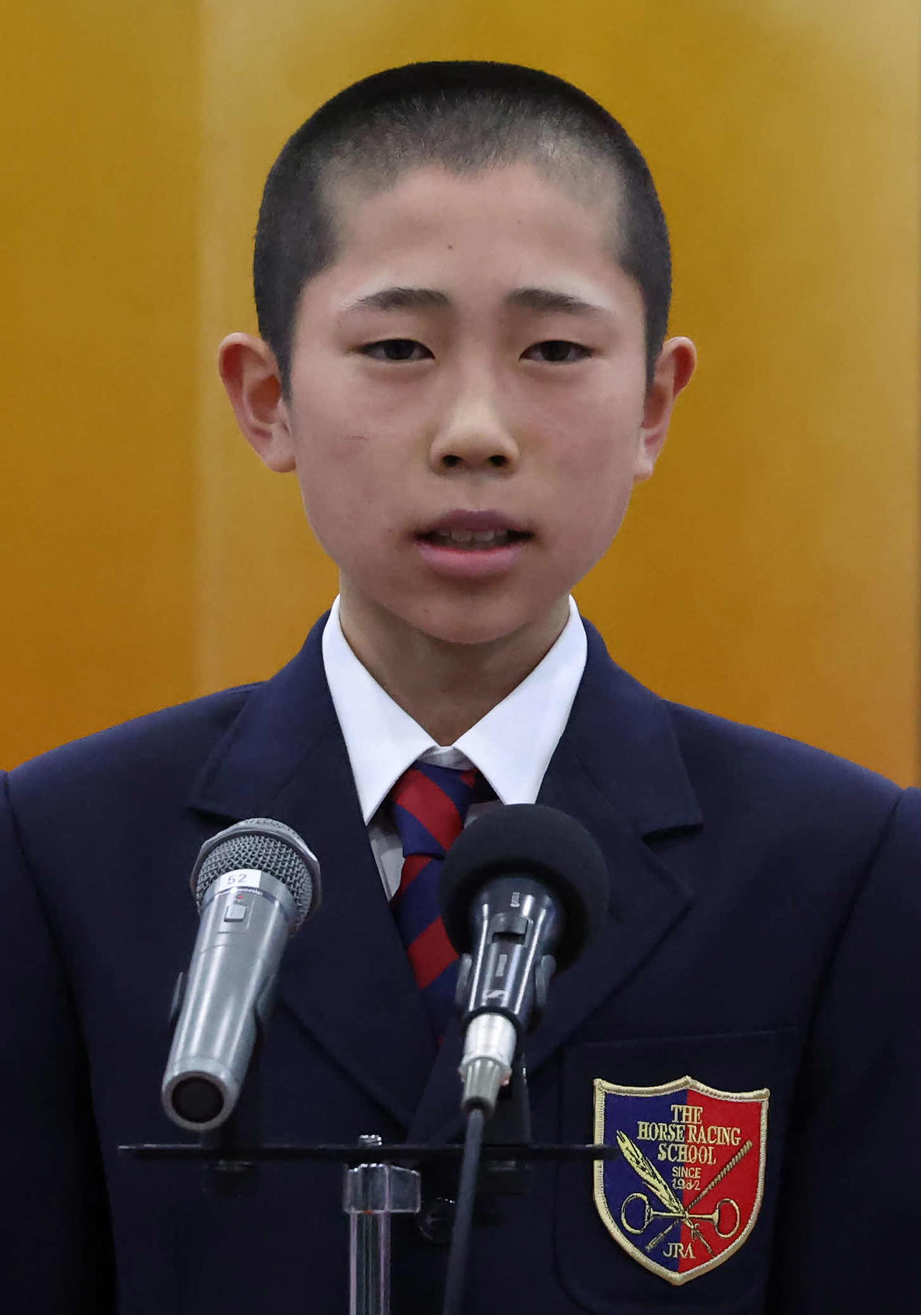 インタビューに答える松浦太志さん（撮影・丹羽敏通）