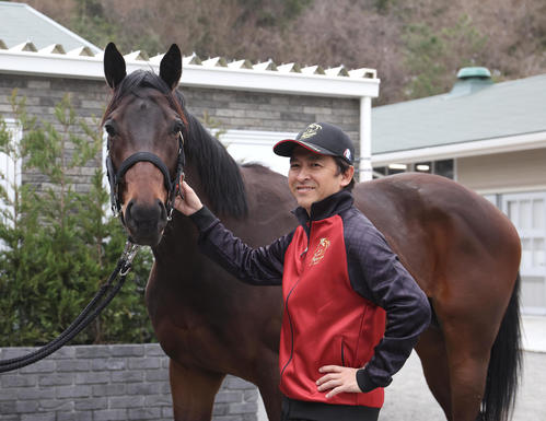 福永祐一厩舎にコントレイル産駒が2頭入厩 ！ 福永師「気性が良くて