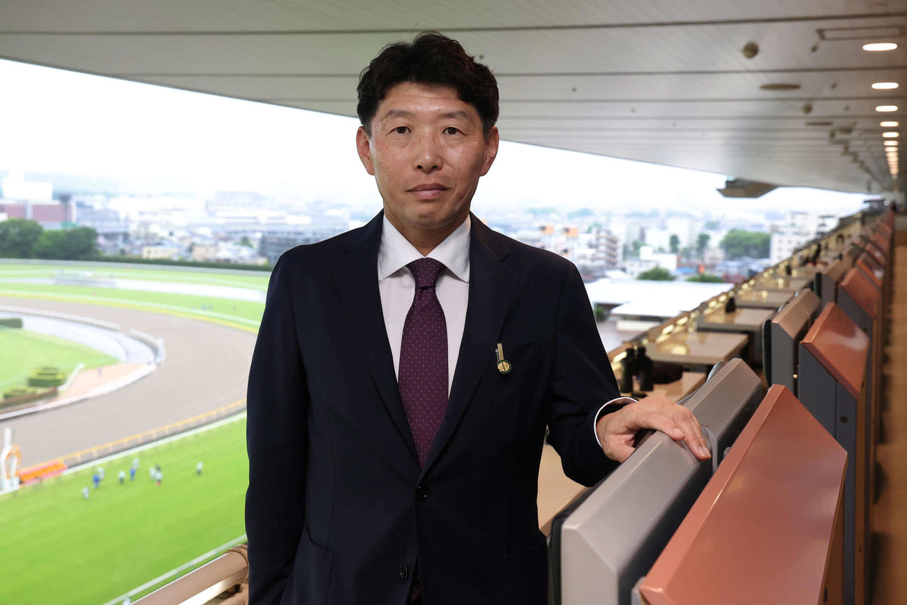 日本ダービーに4頭登録しているサンデーレーシングの吉田代表（撮影・丹羽敏通）