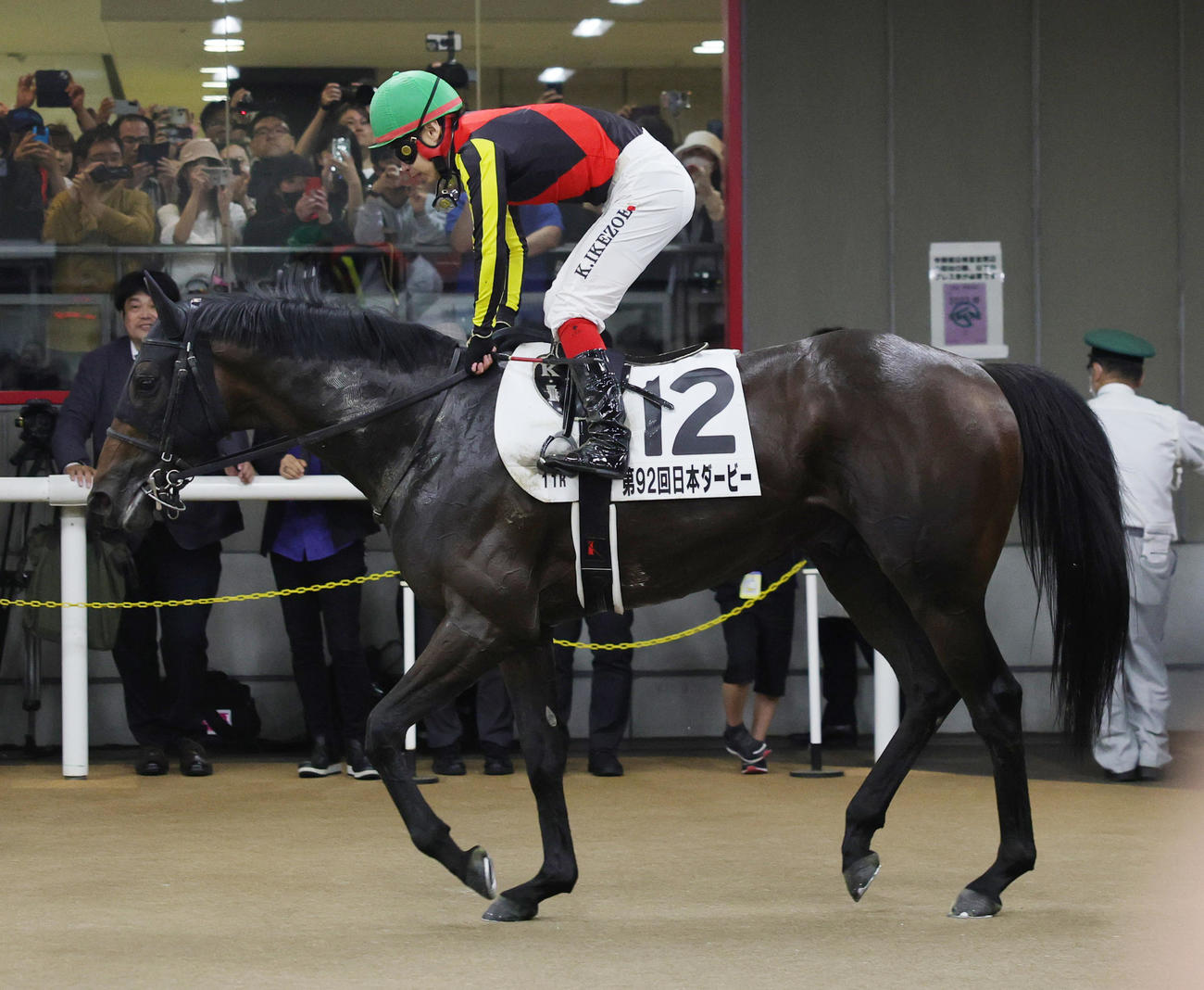 日本ダービーで12着に終わったカラマティアノスと池添謙一騎手（撮影・野上伸悟）