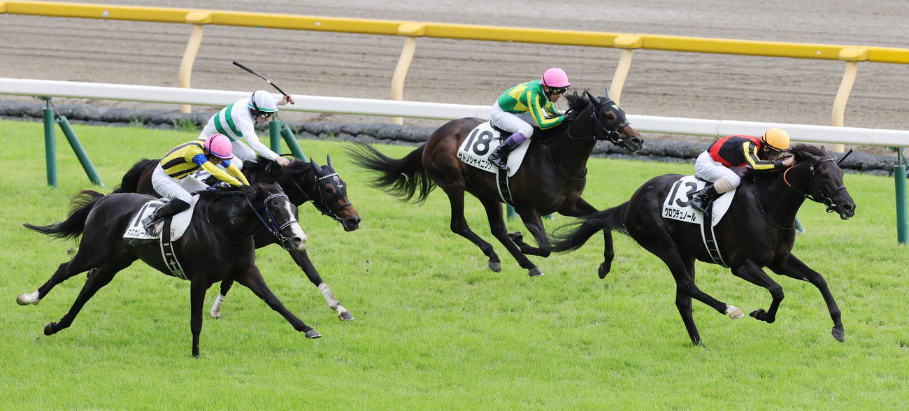 ダービーを制した北村友一騎乗のクロワデュノール（撮影・野上伸悟）