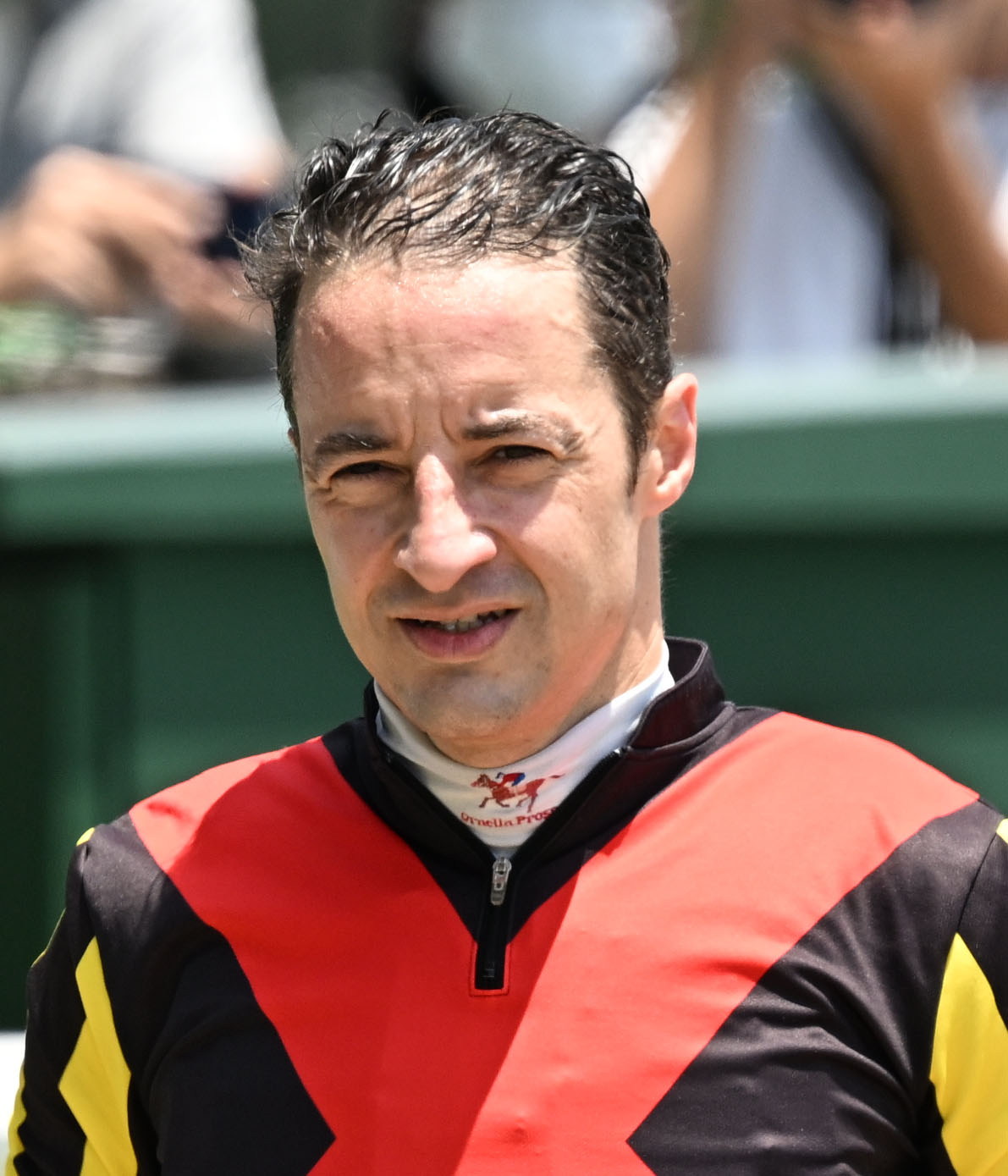 東京4R、3歳未勝利戦をジャサルディアで制したルメール騎手（撮影・千葉一成）