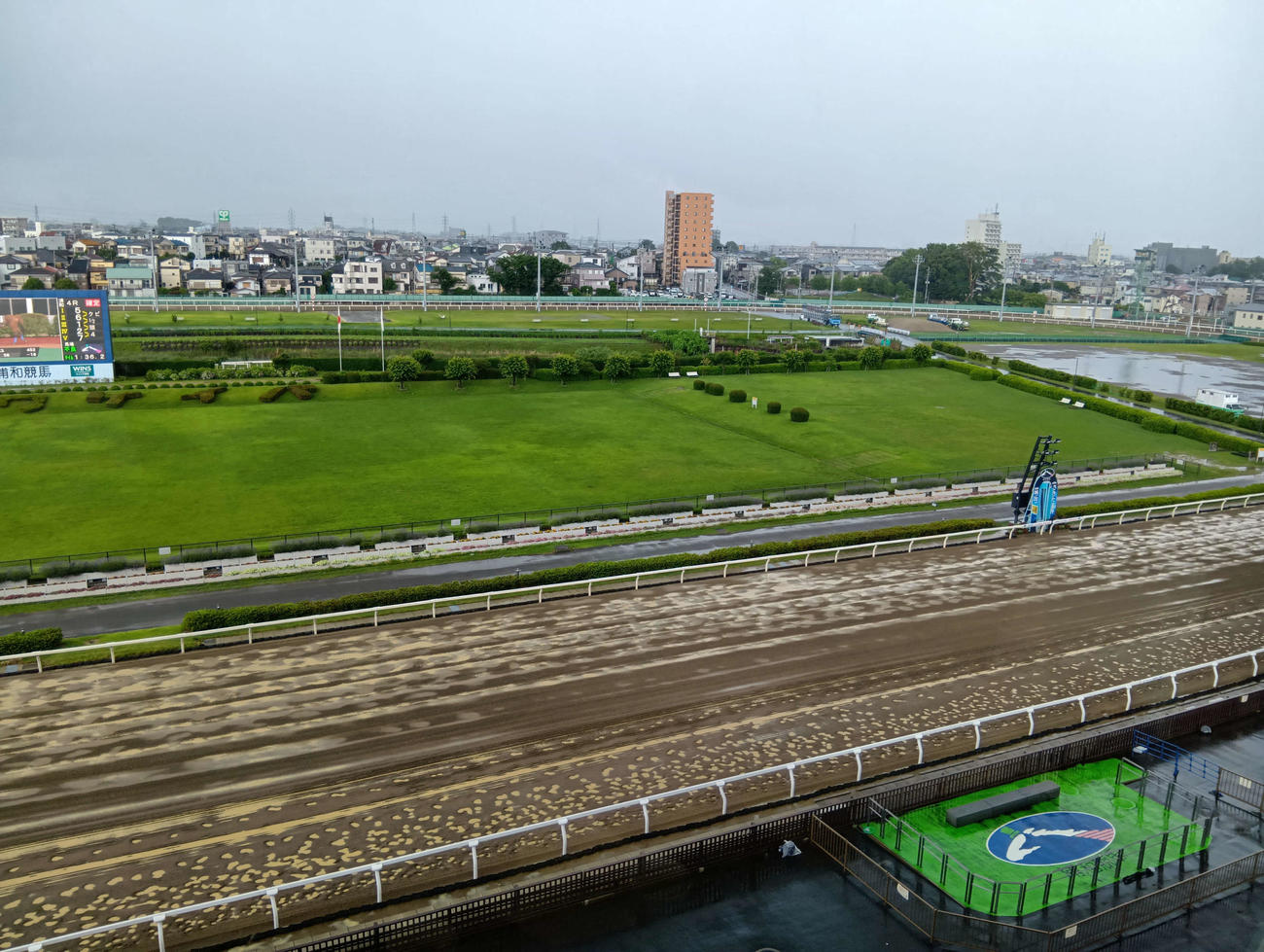 さきたま杯当日、4R終了時点の浦和競馬場（撮影・渡辺嘉朗）
