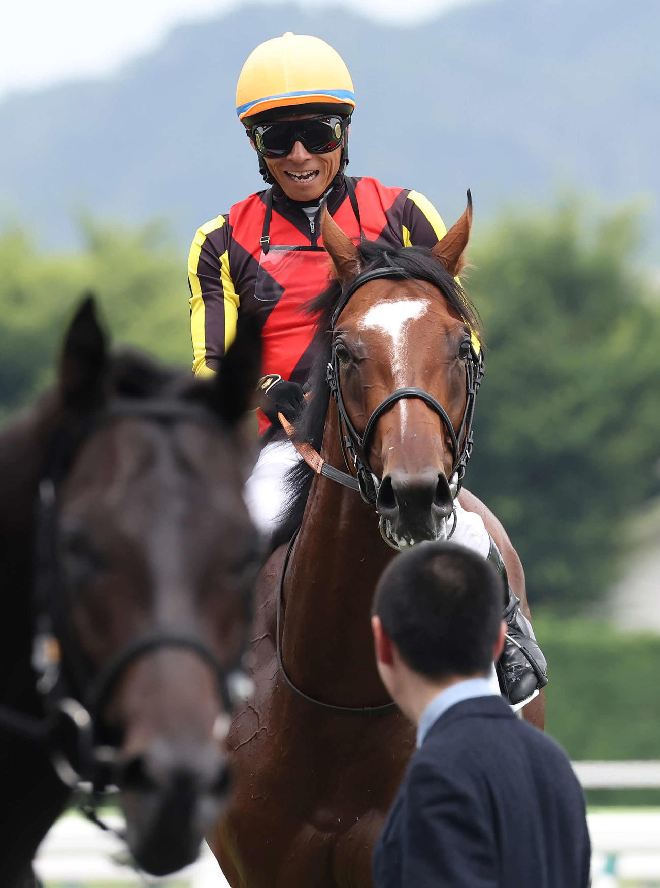 福島5R、2歳新馬戦を制したタイダルロックと大野騎手（撮影・丹羽敏通）