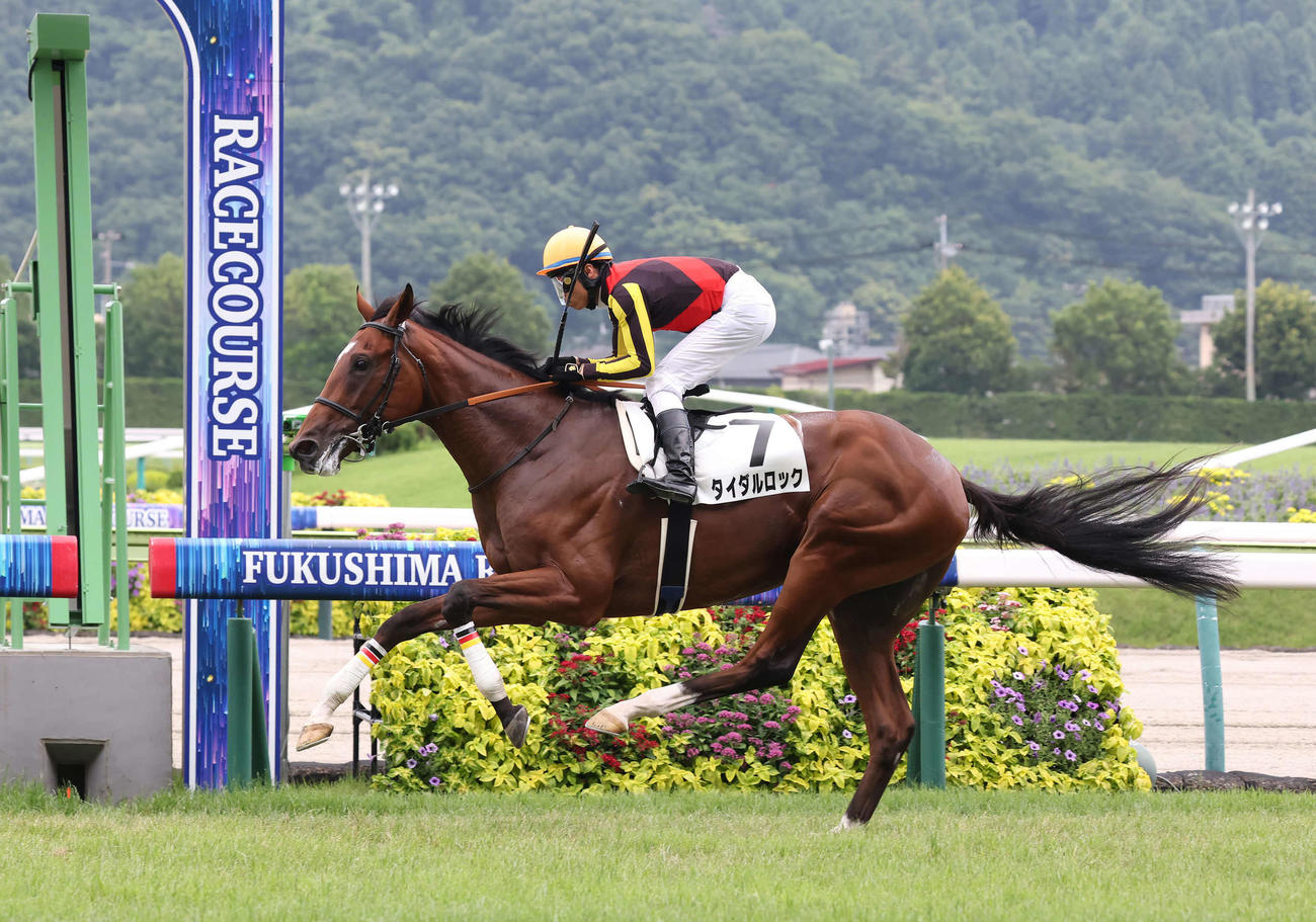福島5R、2歳新馬戦を制したタイダルロックと大野騎手（撮影・丹羽敏通）