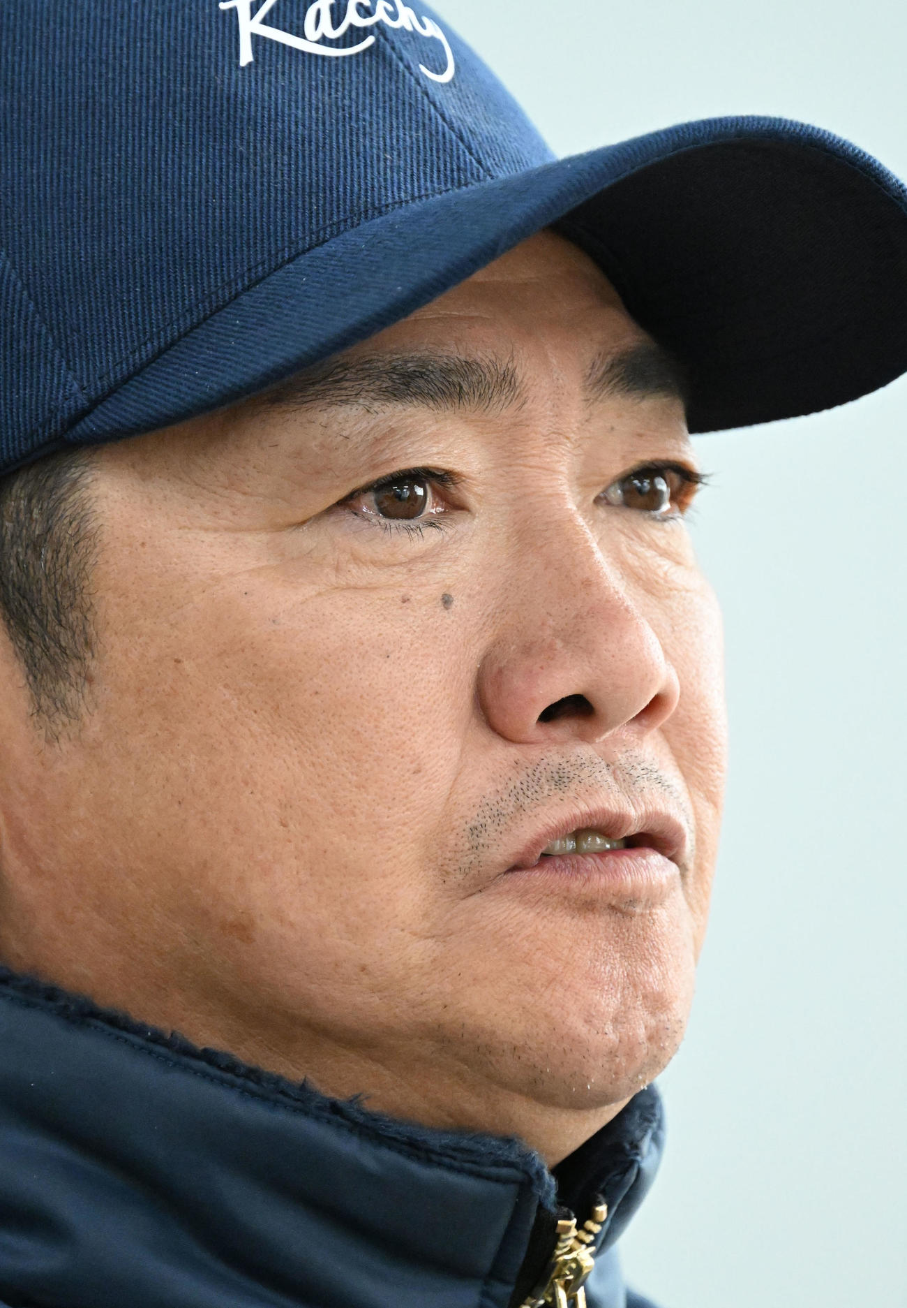 田中勝春調教師（2025年撮影）