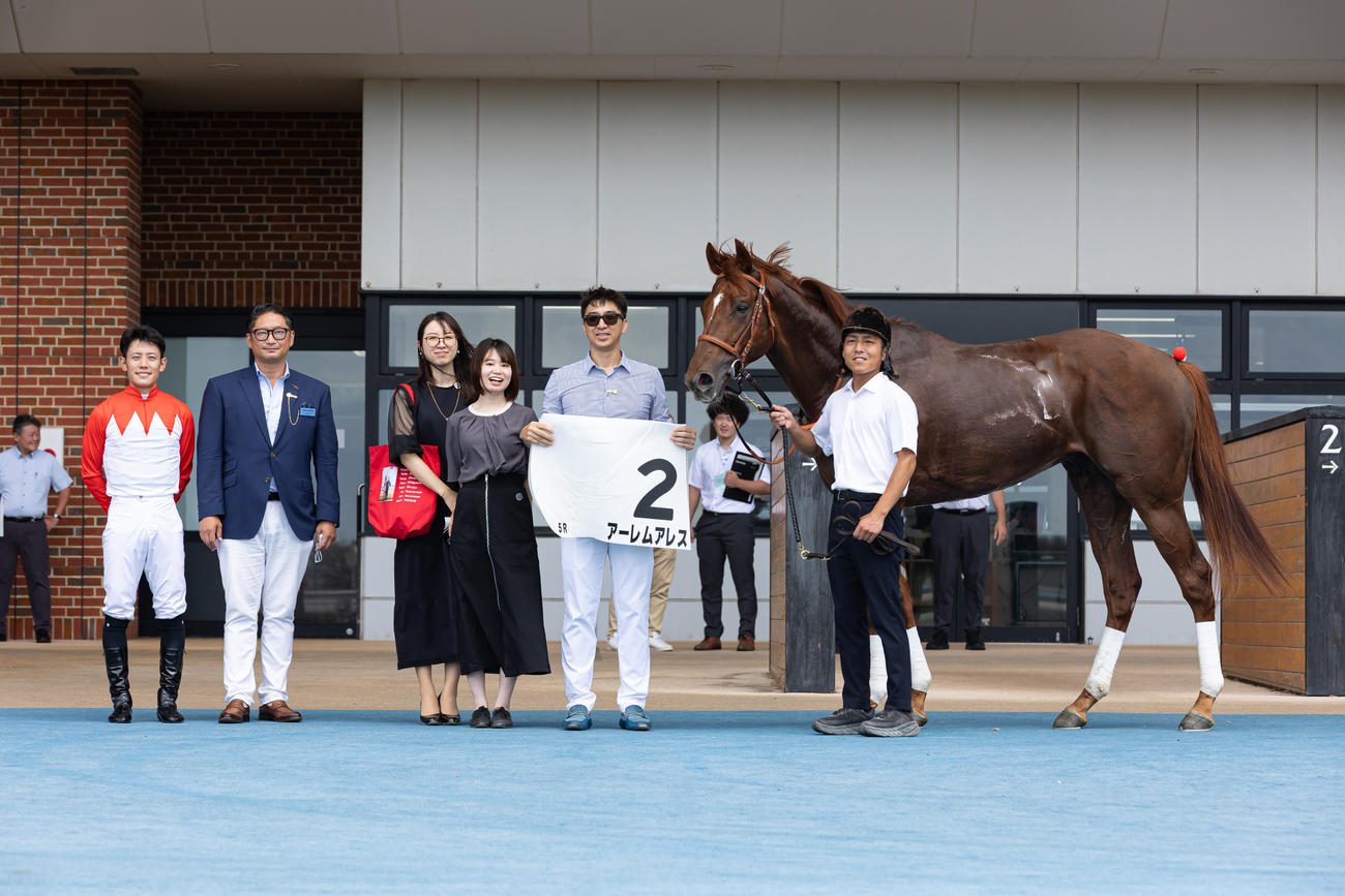 函館5R、デビュー戦を制したアーレムアレス（撮影・村野早祐）