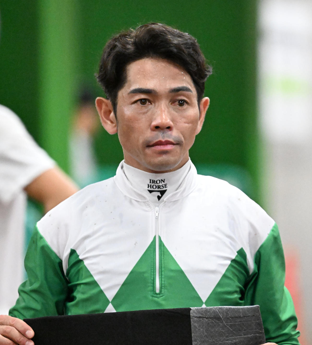 中郷特別をエストゥペンダで制した戸崎騎手（撮影・千葉一成）