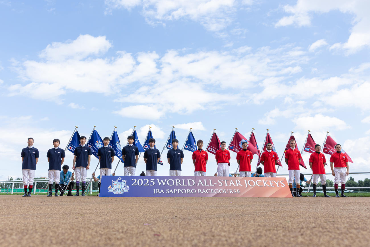 2025WASJに出場する14名の騎手達（撮影・村野早祐）