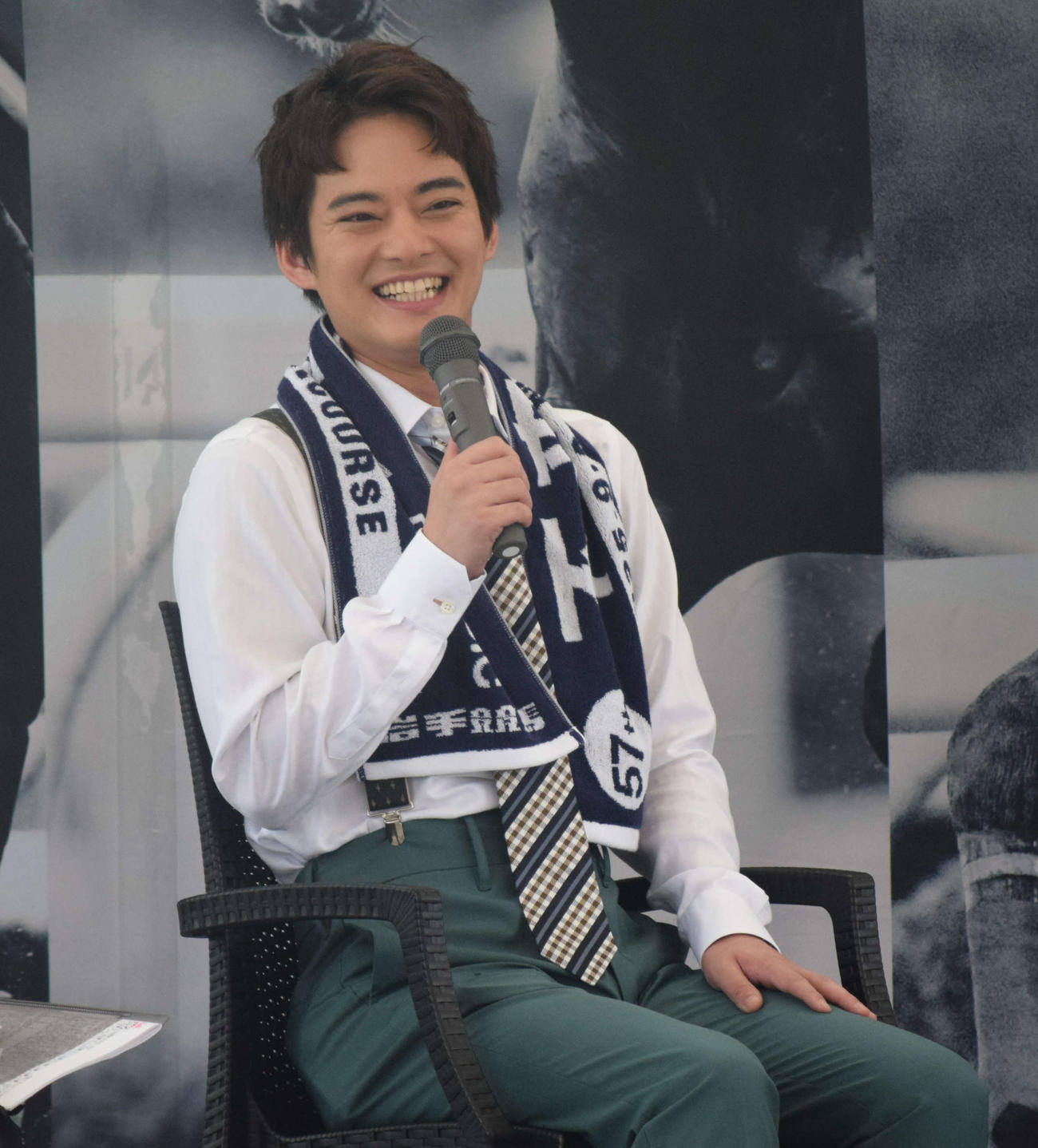 不来方賞予想会に参加した中山優馬（撮影・桑原幹久）