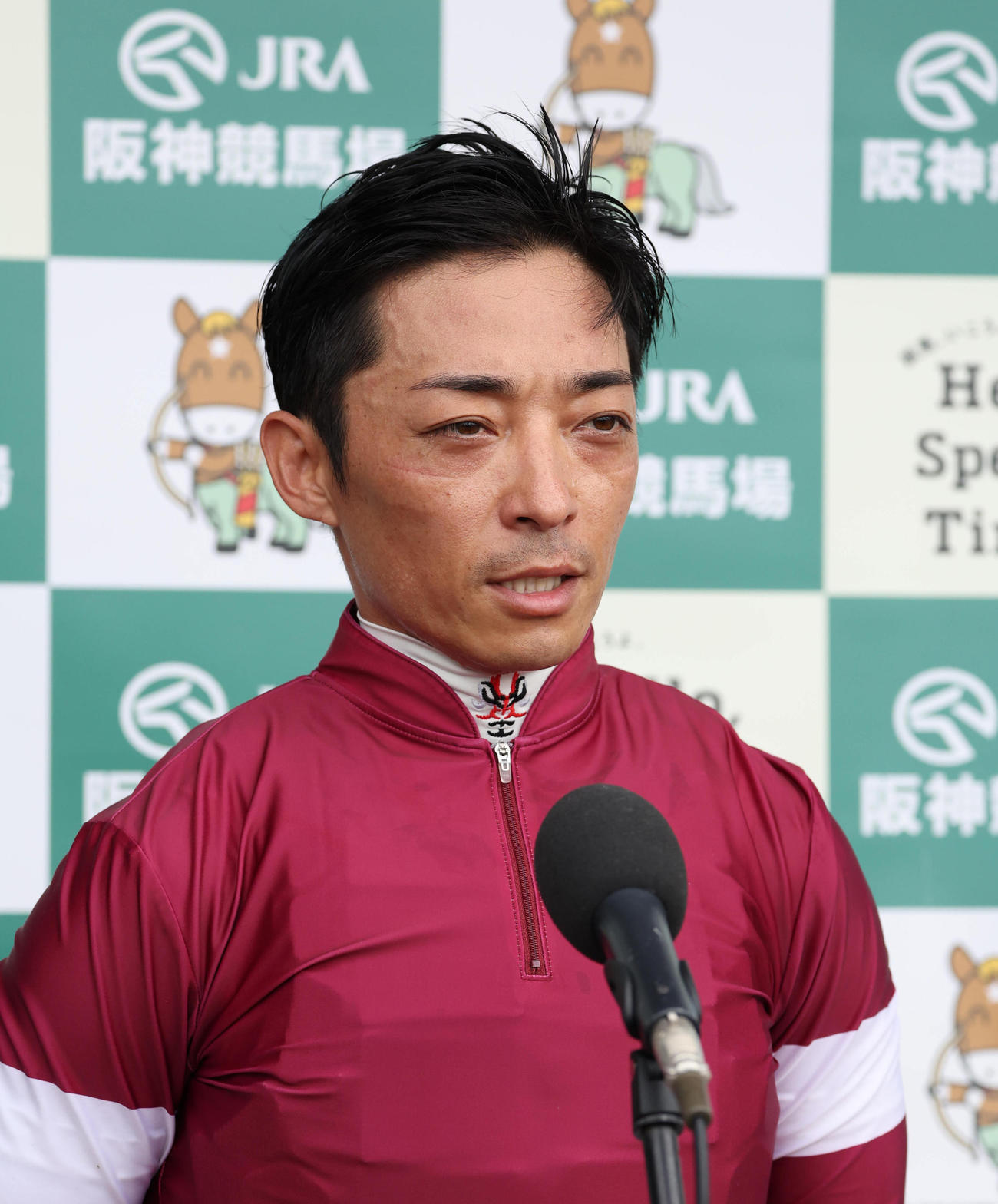 共同インタビューに答える川田将雅騎手（撮影・白石智彦）