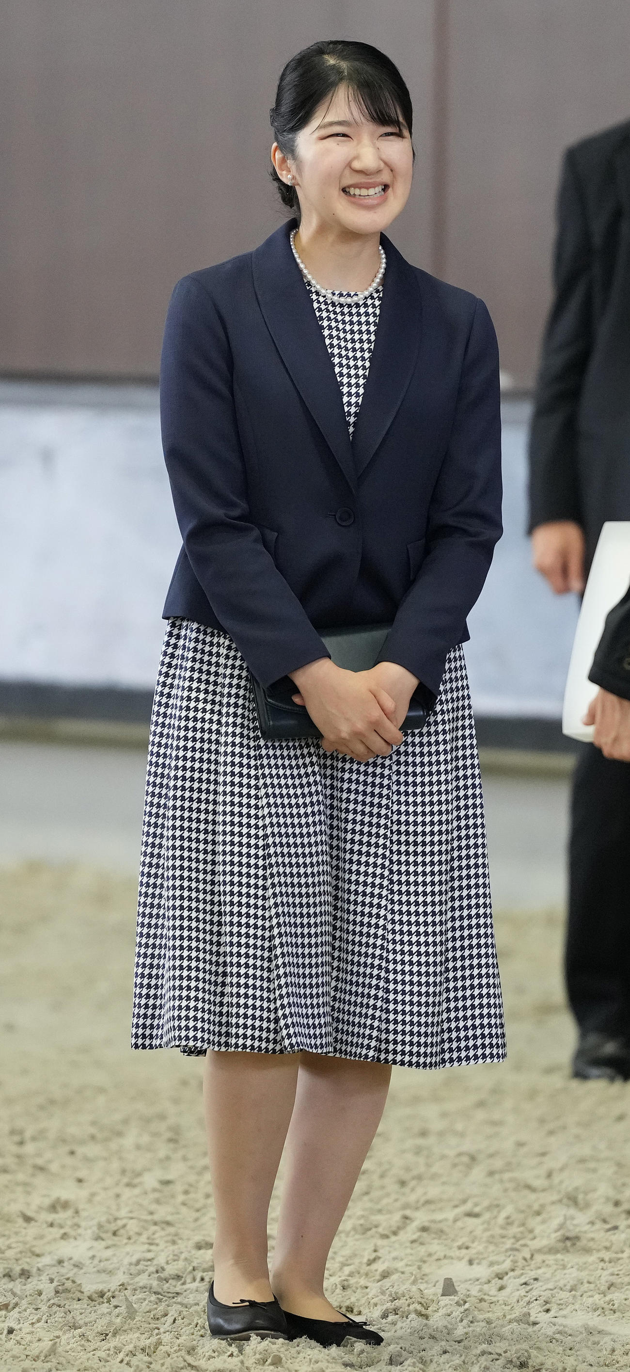 「第50回愛馬の日」のイベント臨まれた天皇、皇后両陛下の長女愛子さま（撮影・鈴木みどり）