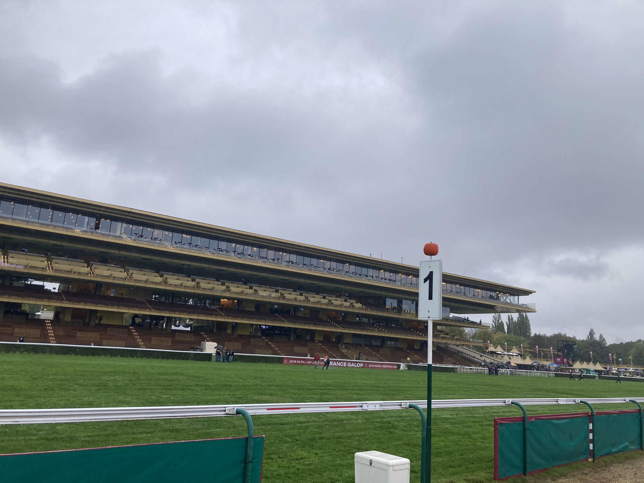 パリロンシャン競馬場（2024年10月6日撮影）