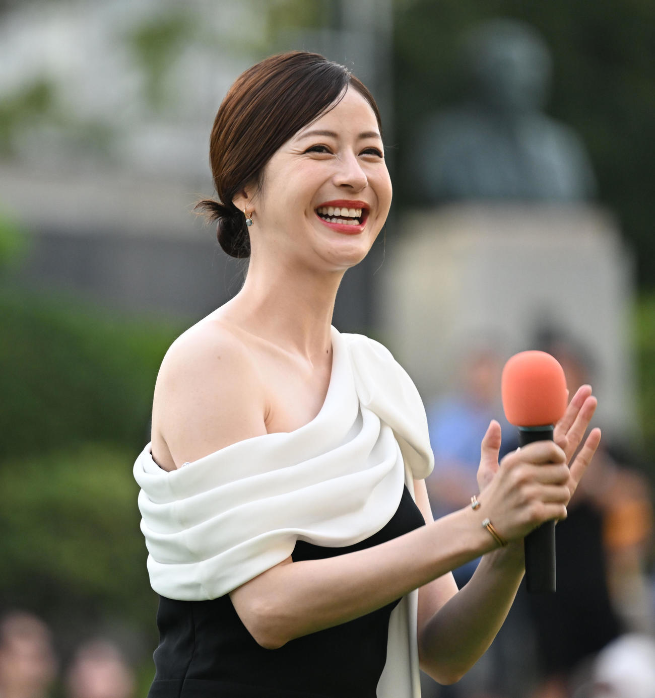 トークショーを行ったTBS系ドラマ「日曜劇場「ザ・ロイヤルファミリー」に出演の松本若菜