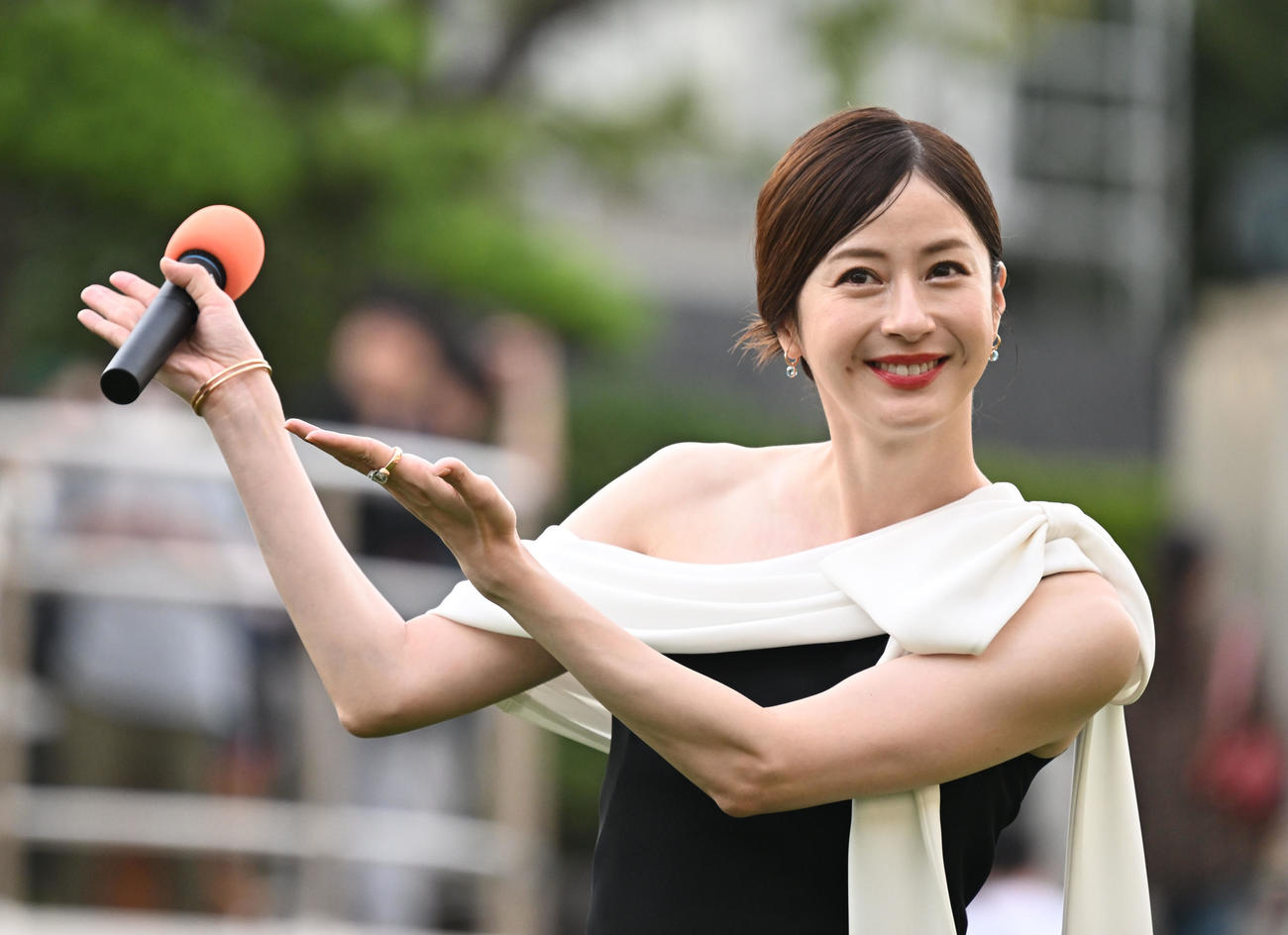 トークショーを行ったTBS系ドラマ「日曜劇場「ザ・ロイヤルファミリー」に出演の松本若菜