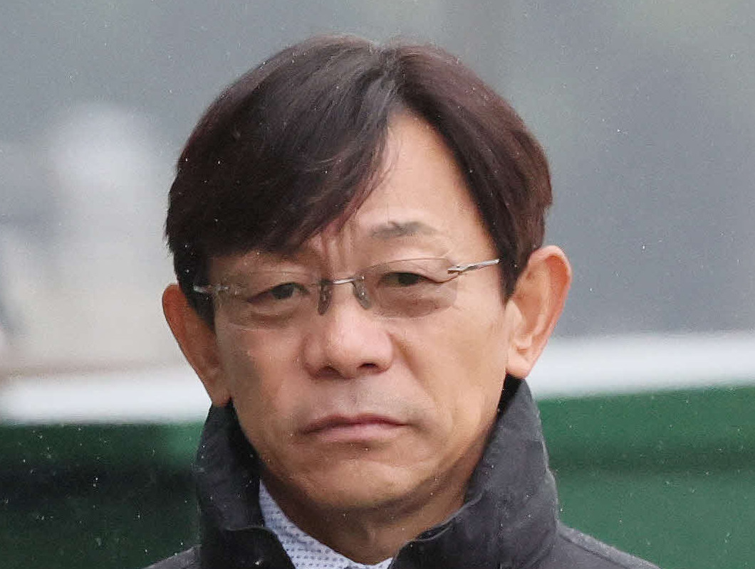 加藤征弘調教師（2025年10月25日撮影）