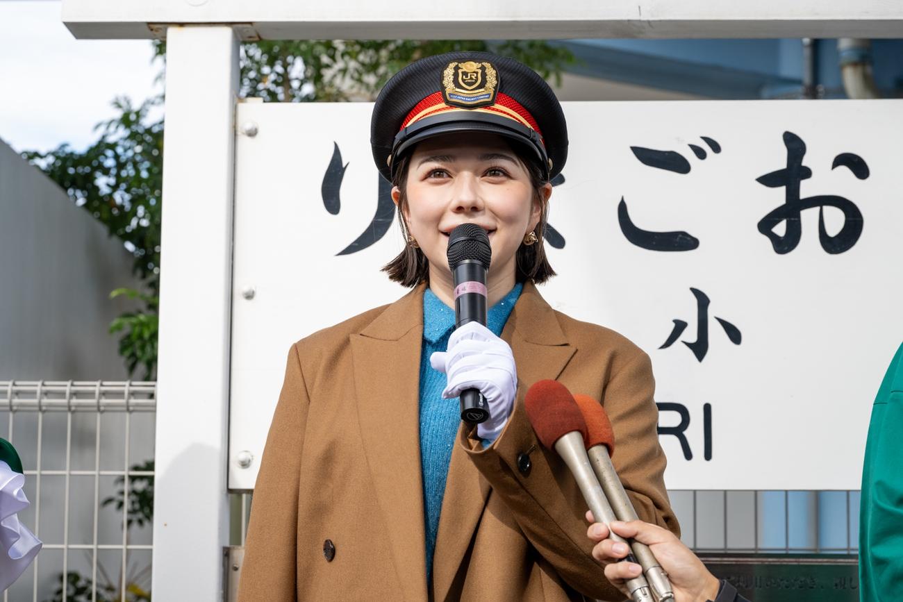 「ウインズ小郡開設20周年記念　SLやまぐち号コラボレーションイベント」に出演した村重杏奈