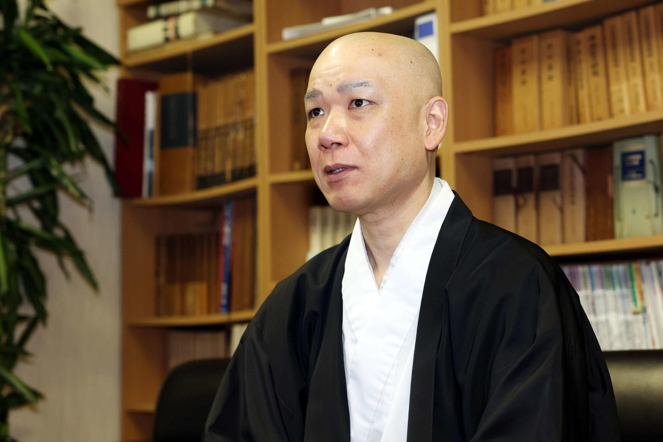 有馬記念に向けて思いを語る穴守稲荷神社の宮司の井上直洋さん（撮影・宮地輝）