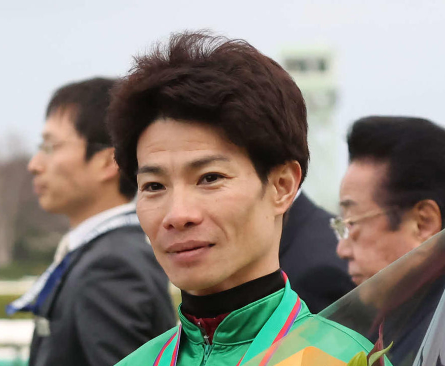 草野騎手（撮影・丹羽敏通）