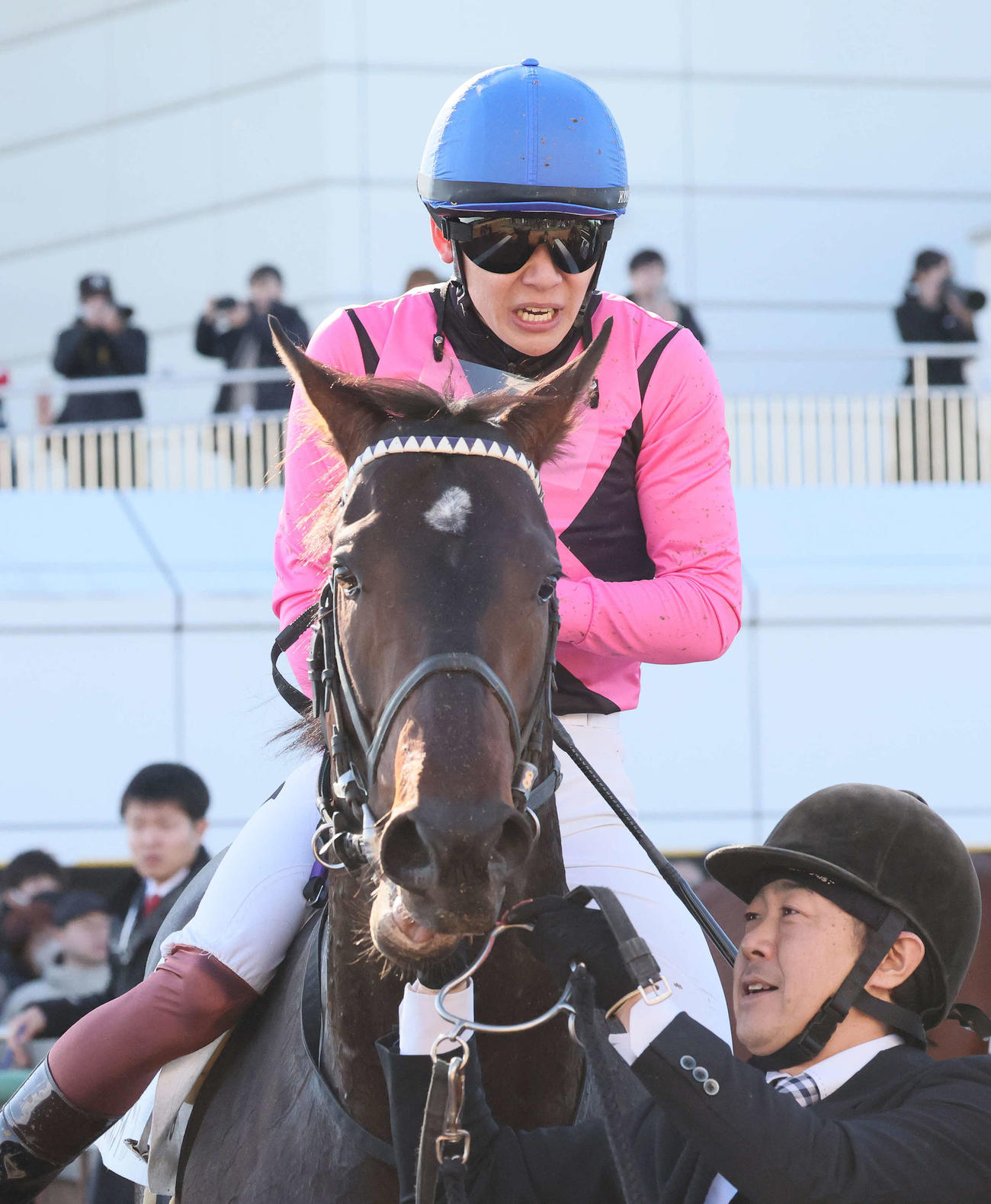 中山6R、3歳新馬戦を制したトップオブザラインと三浦騎手（撮影・丹羽敏通）