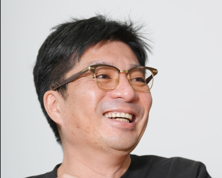 フォーエバーヤングを所有する藤田晋オーナー（25年3月撮影）