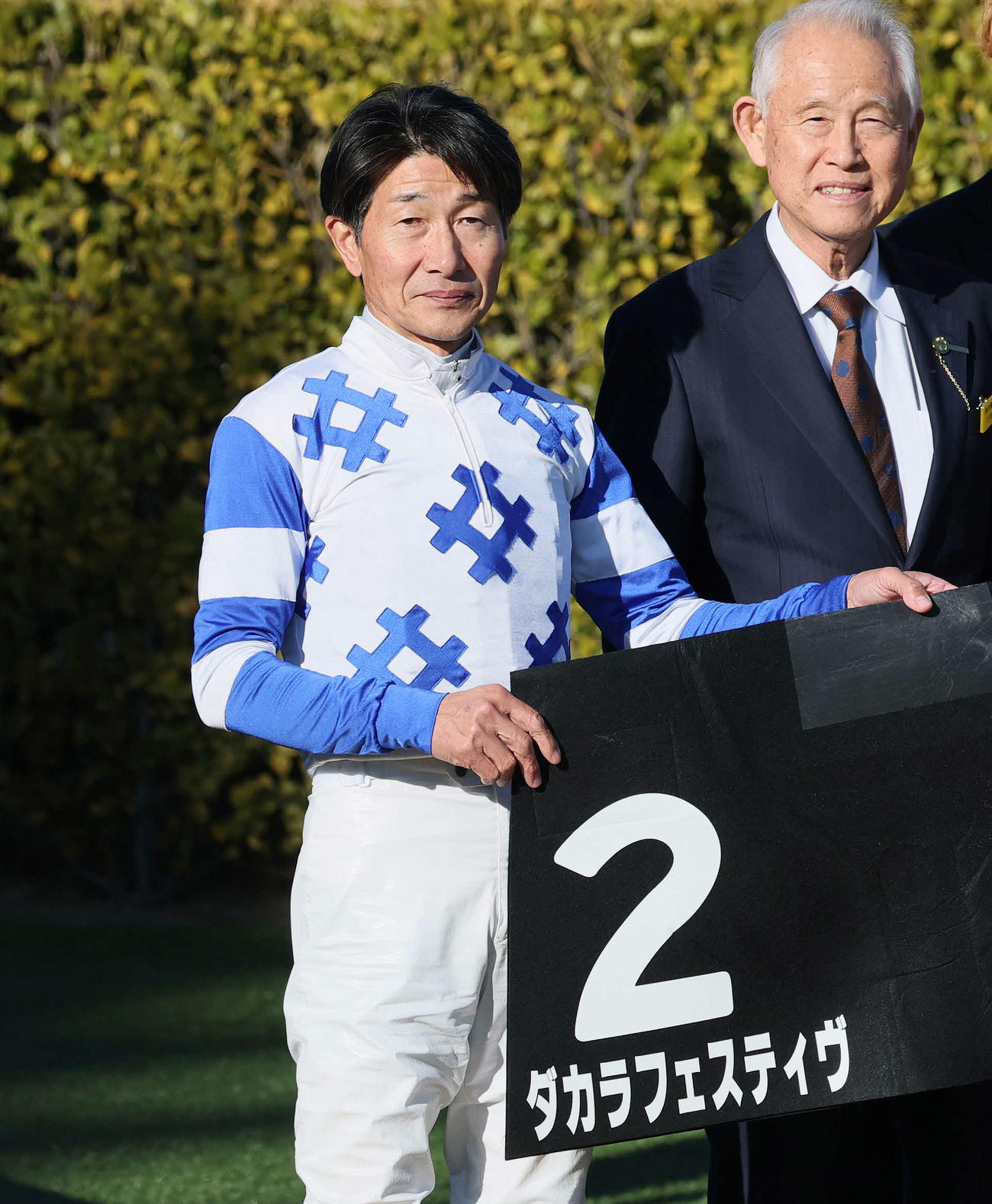 成田特別をタカラフェスティヴで制した柴田善騎手（撮影・丹羽敏通）