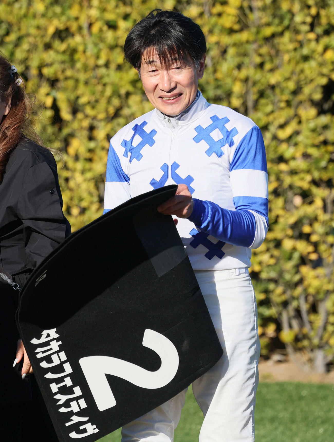 成田特別をタカラフェスティヴで制した柴田善騎手（撮影・丹羽敏通）