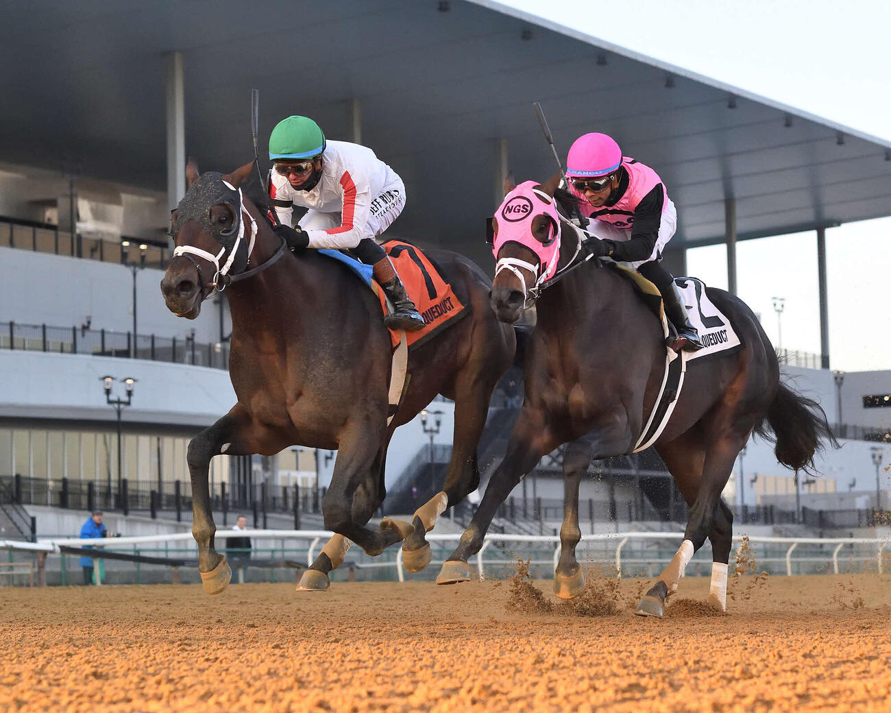 サウジC出走のビショップスベイ（左）（C）Jockey　Club　of　Saudi　Arabia／Mathea　Kelley