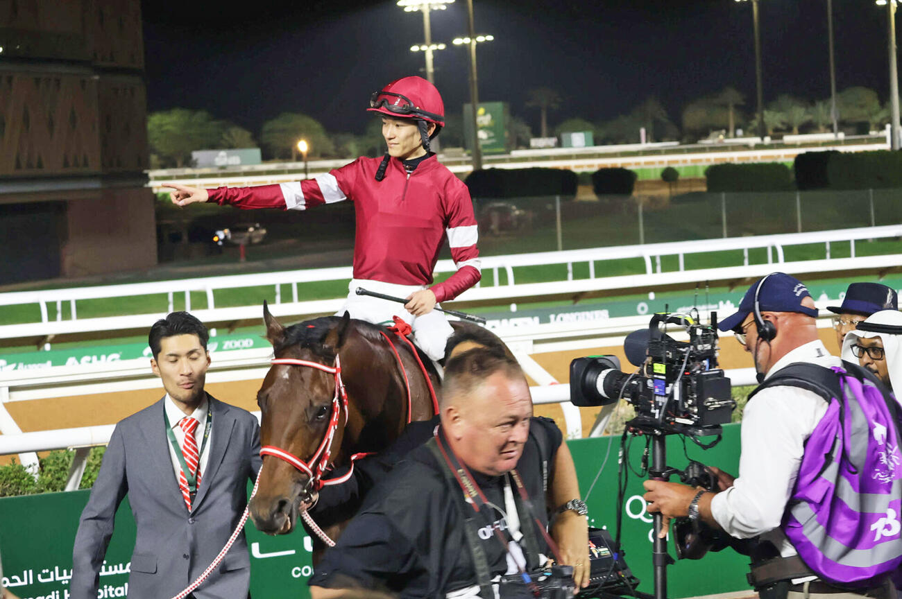 サウジC連覇を達成し引き揚げてきたフォーエバーヤング（撮影・太田尚樹）