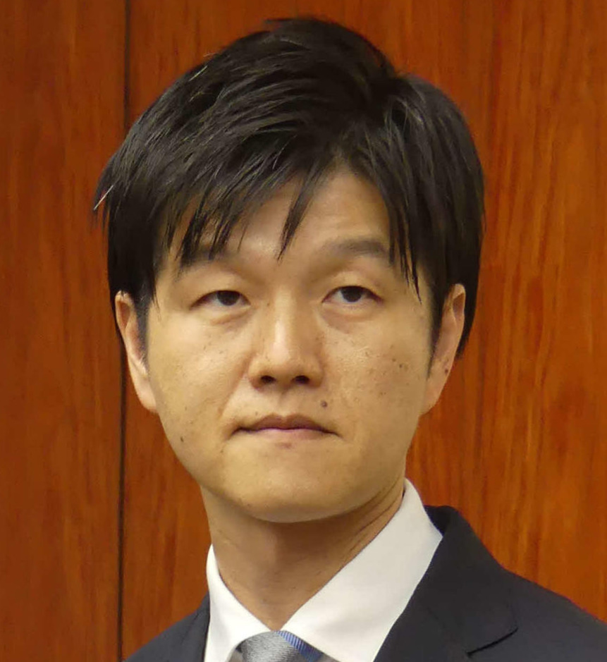 鈴木憲和農相（2025年10月撮影）