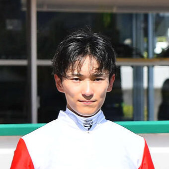 坂井瑠星騎手（2024年7月撮影）