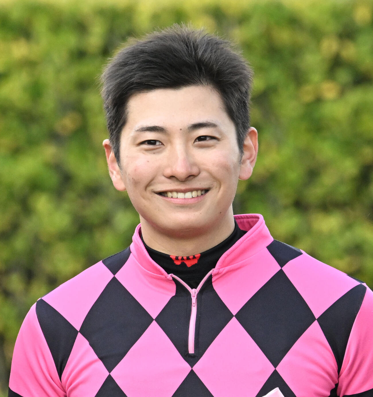 フラワーCをスマートプリエールで制した原騎手（撮影・千葉一成）