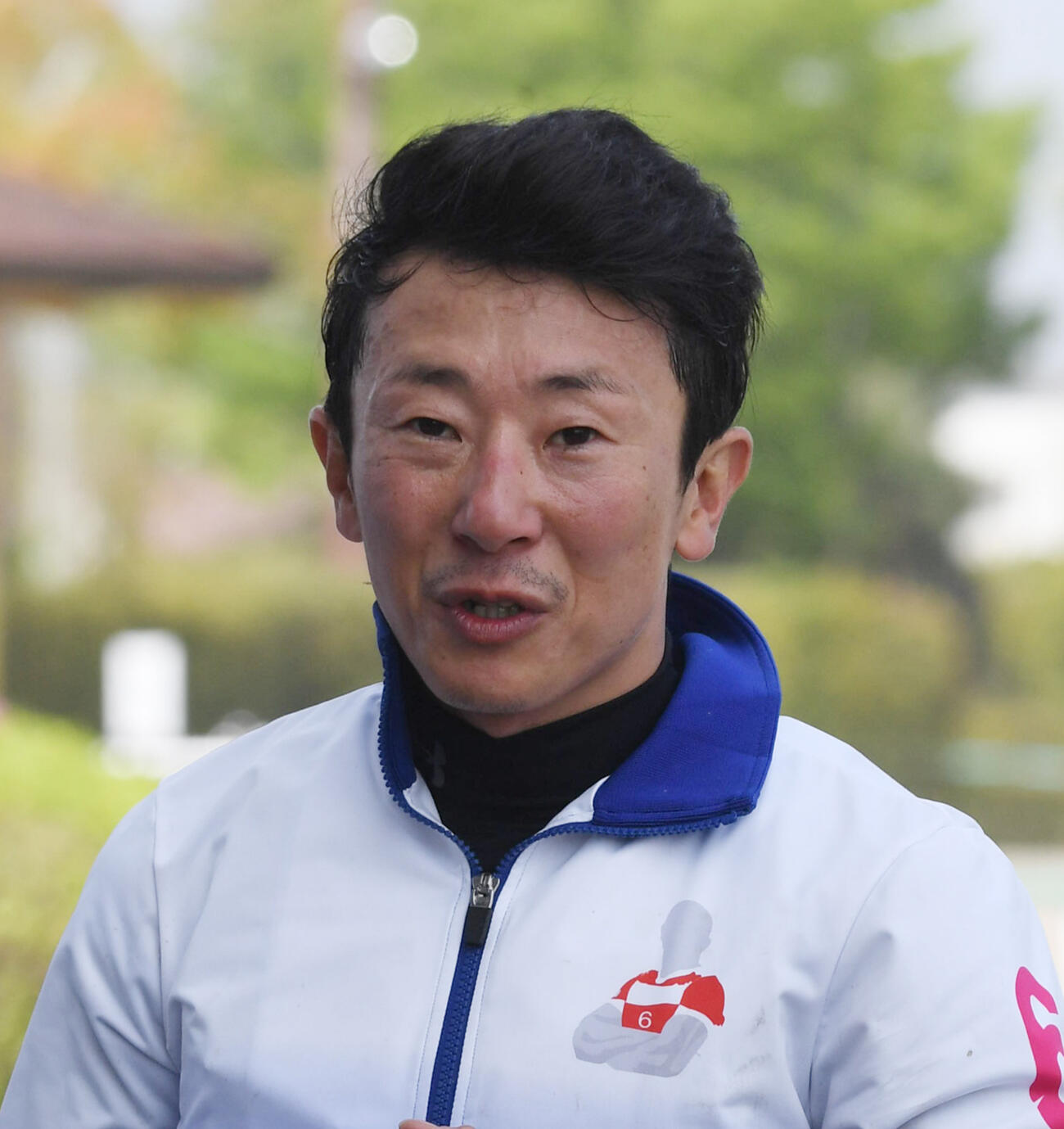 石神深一騎手（2023年4月撮影）