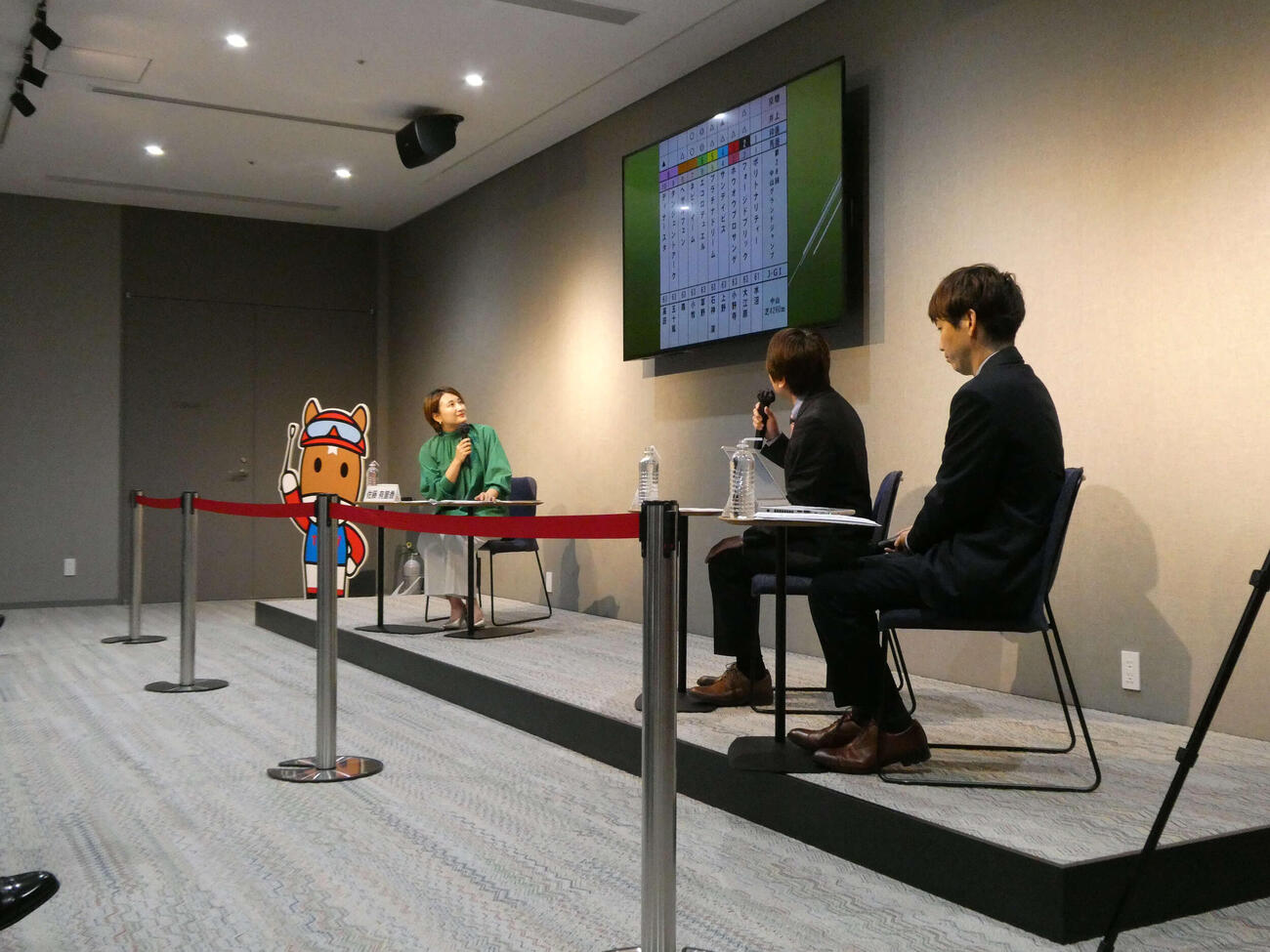 皐月賞展望セミナー。一番右は日刊スポーツの井上力心記者（写真提供・GateJ.東京）