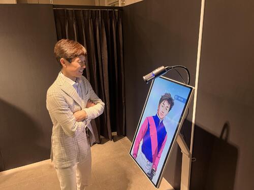 デスク便り】あの日の連続写真の前で「思い出がよみがえってくる」武豊