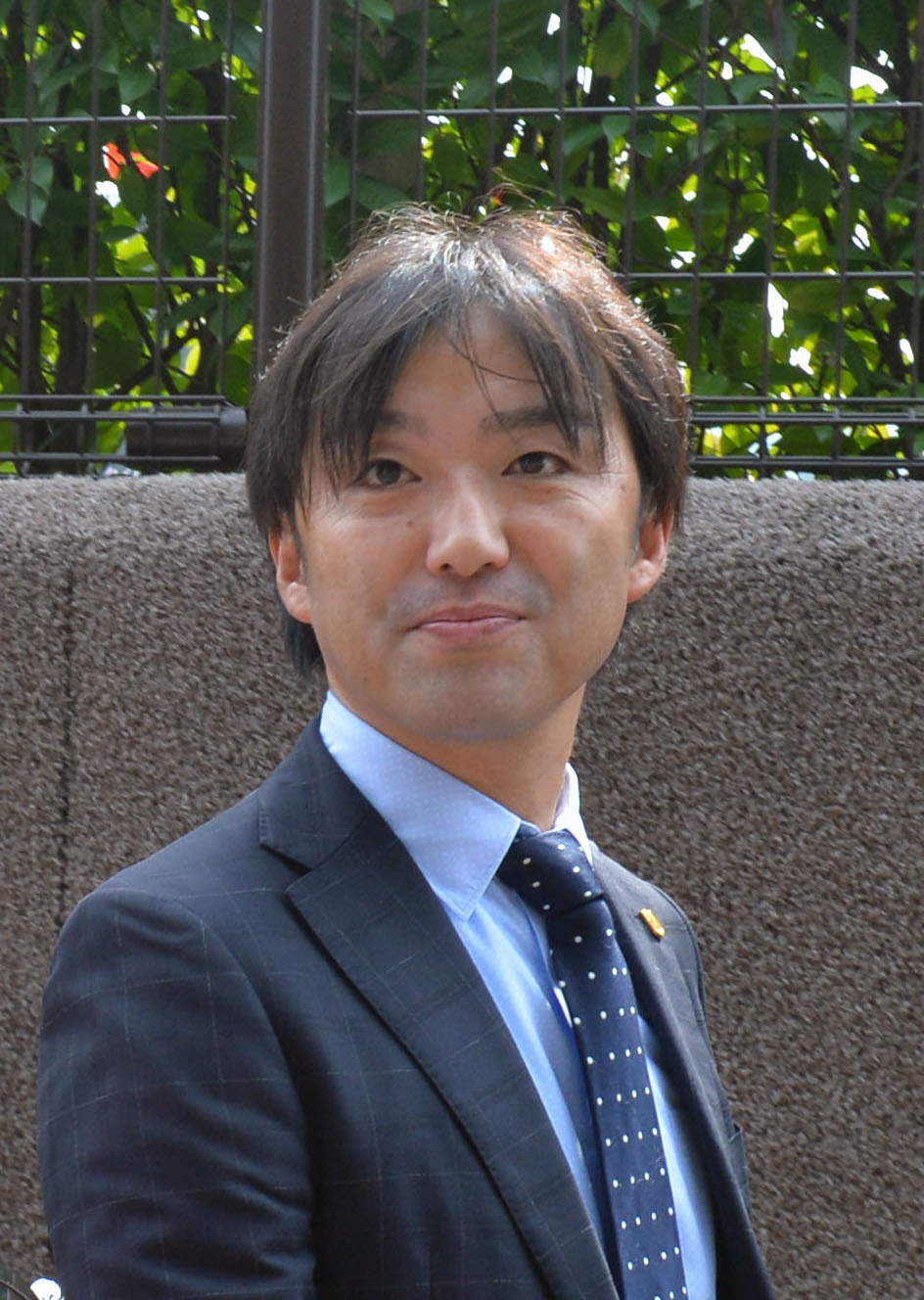 斎藤誠調教師（2013年11月撮影）