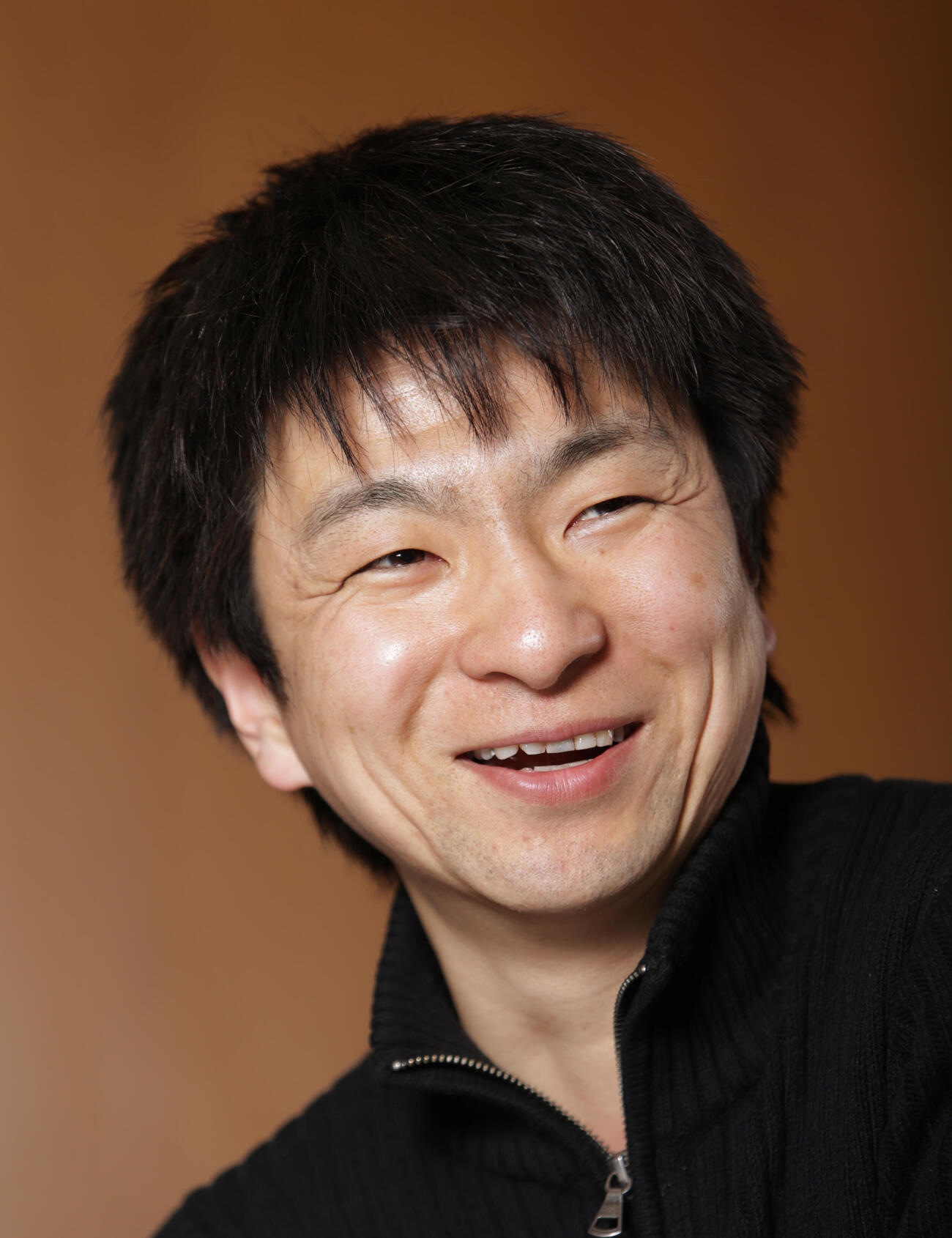 伊坂幸太郎氏（12年3月撮影）
